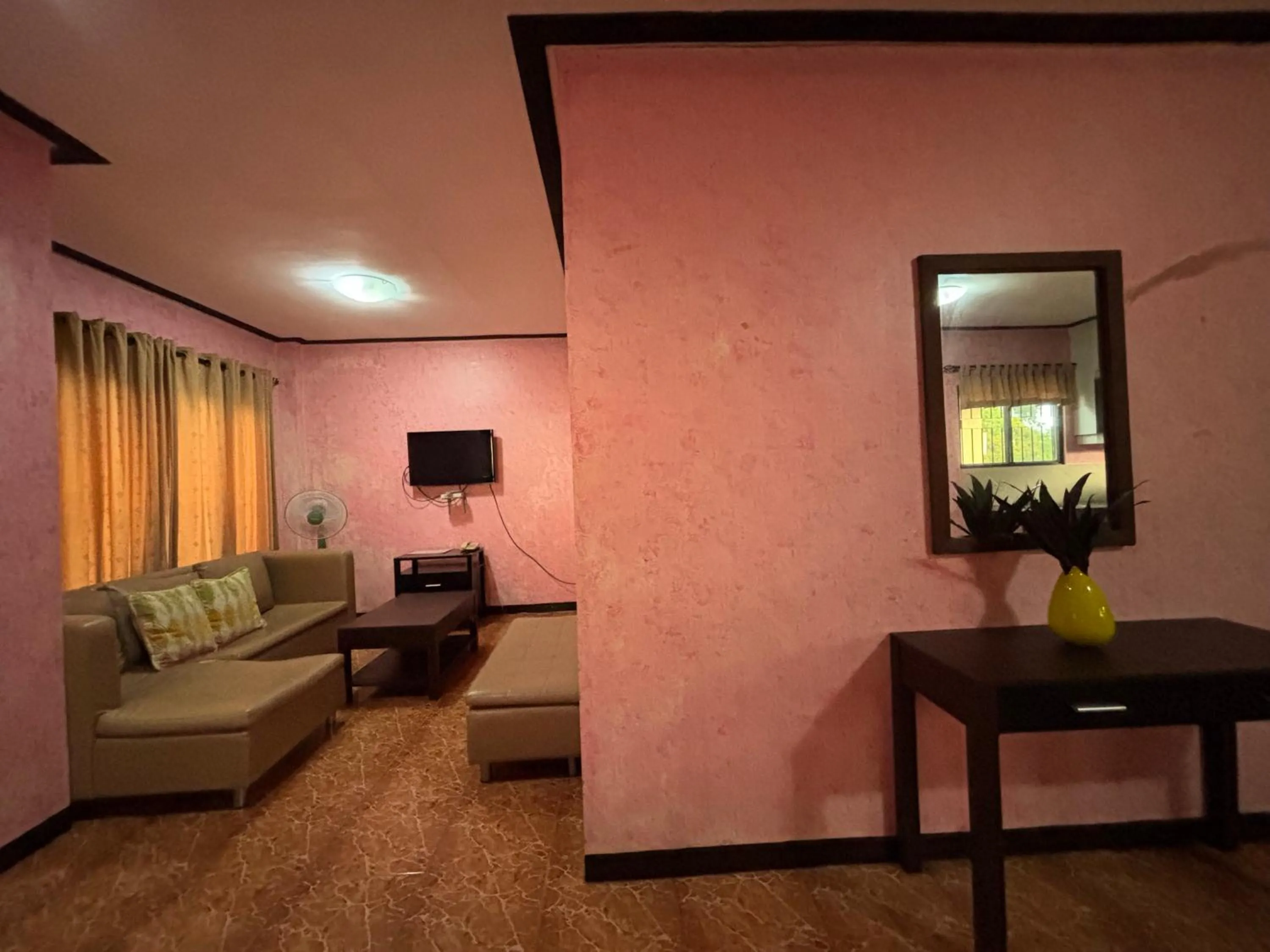 Living room in D' Leonor Inland Resort and Adventure Park