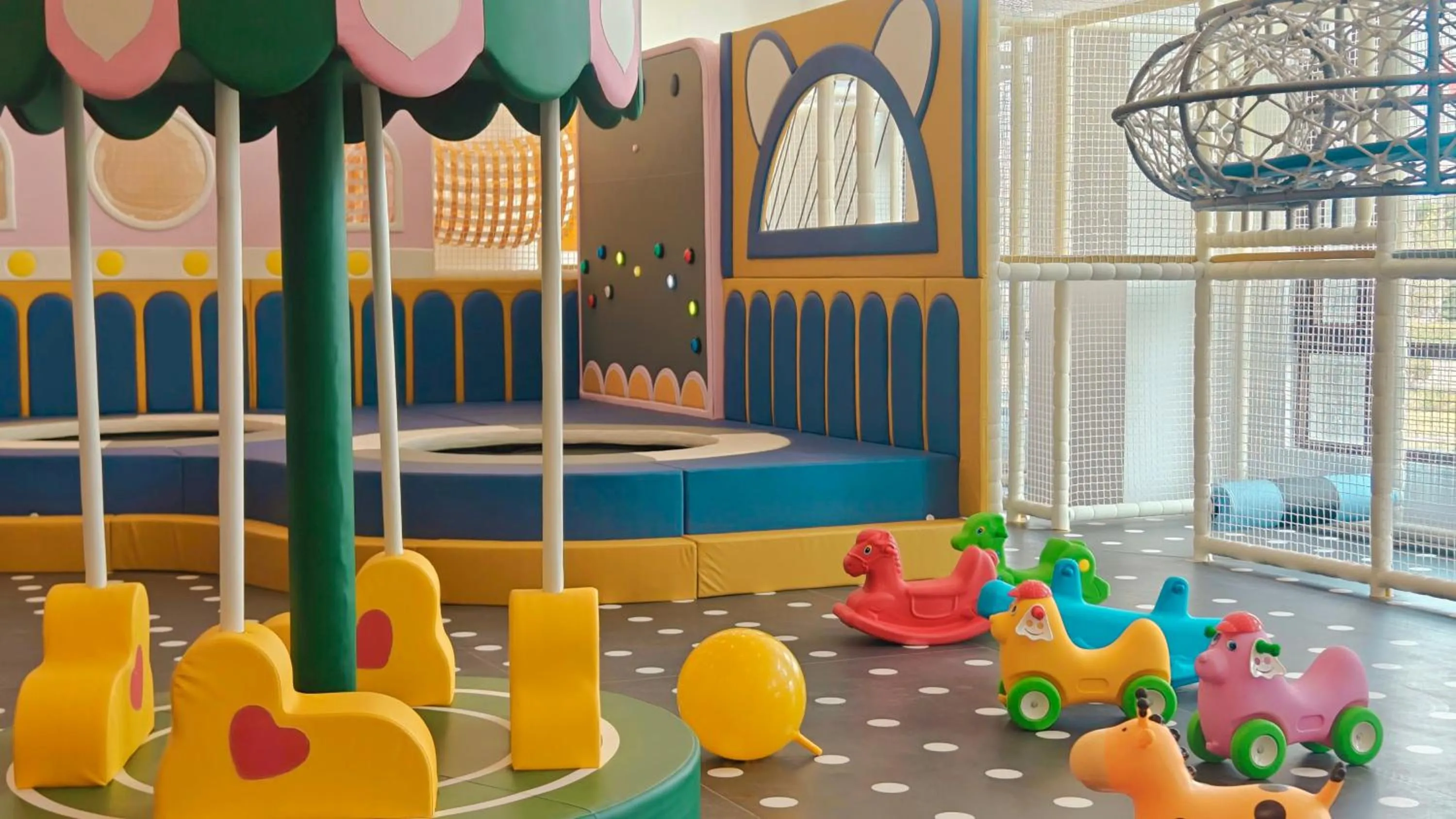Kids's club in Wyndham Grand Plaza Royale Longchang