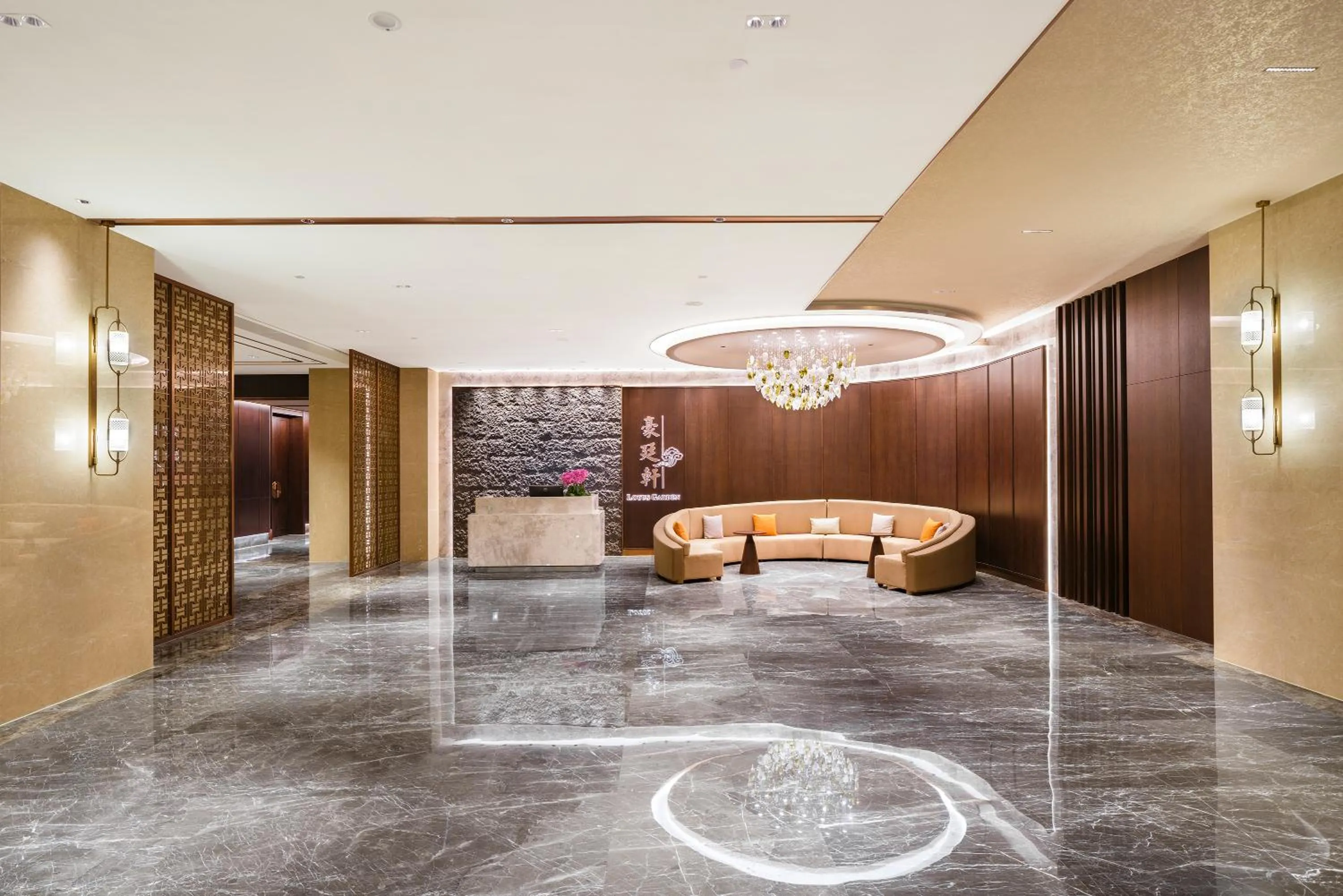 Restaurant/places to eat in Wyndham Grand Plaza Royale Longchang