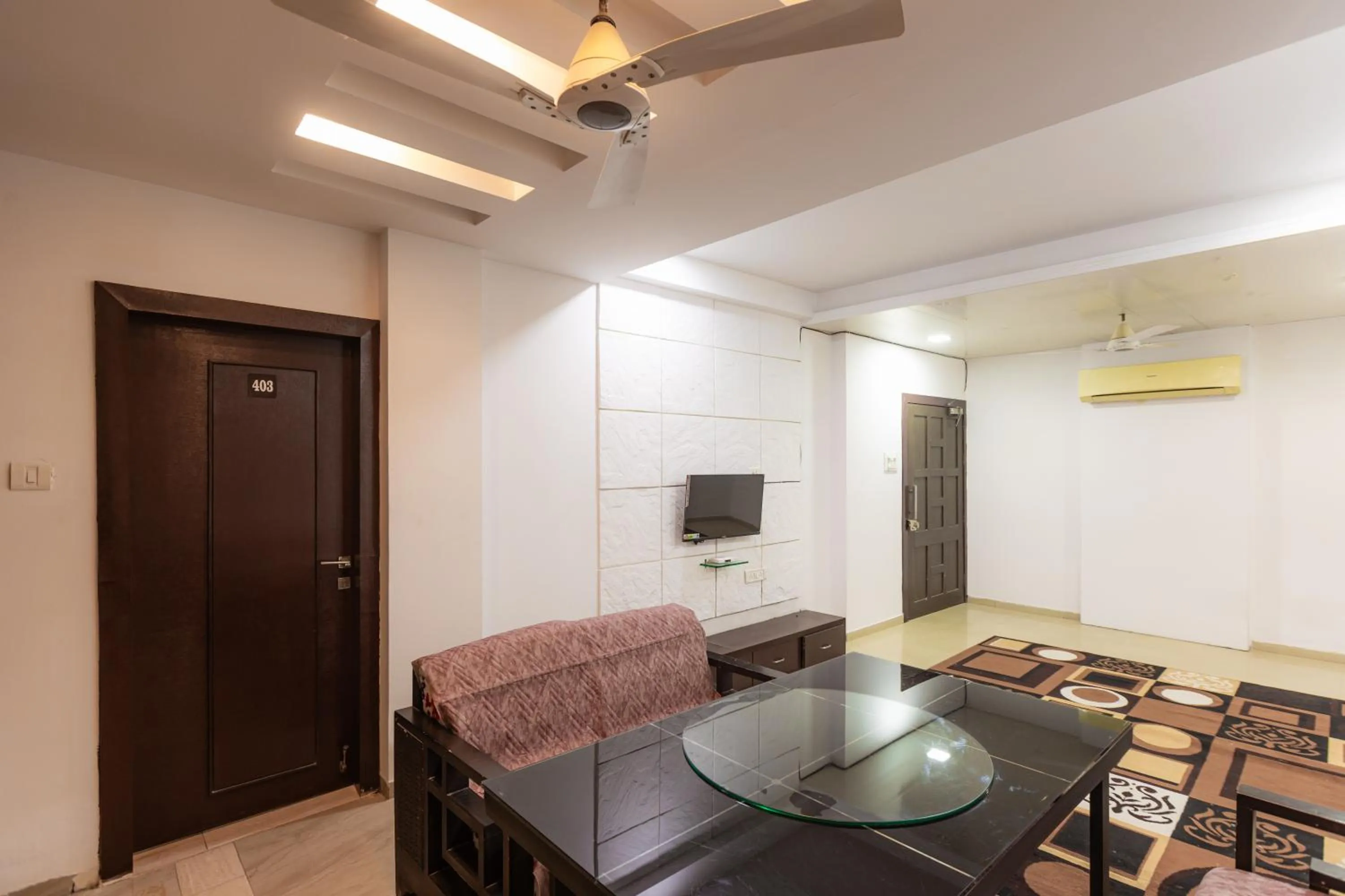 Seating area in Treebo Shembekars Inn