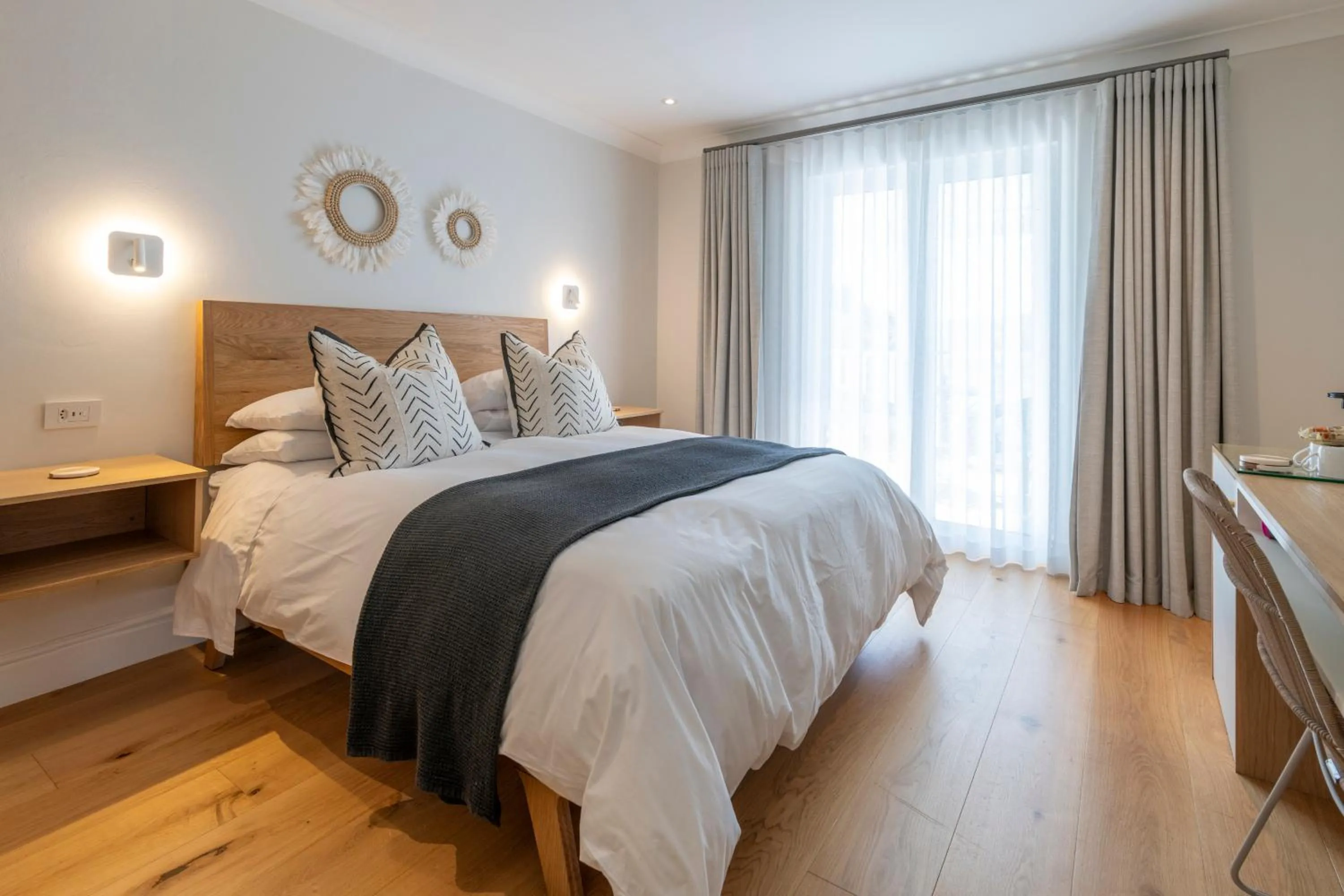 Bed in Hide-Away Guest House