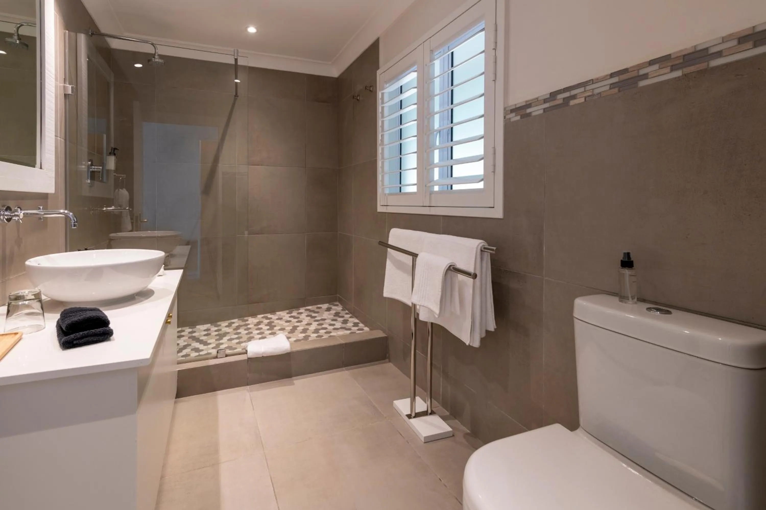 Hide-Away Guest House