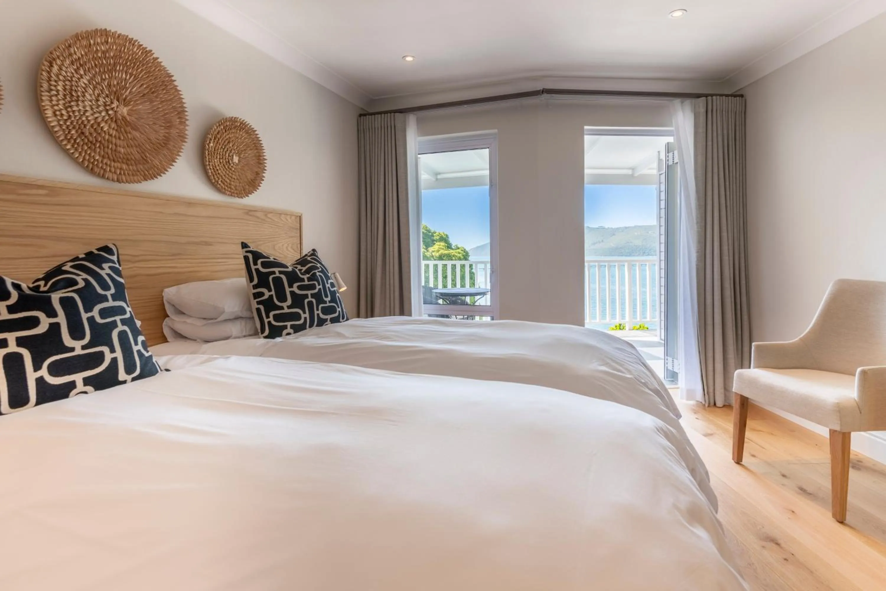 Bed in Hide-Away Guest House