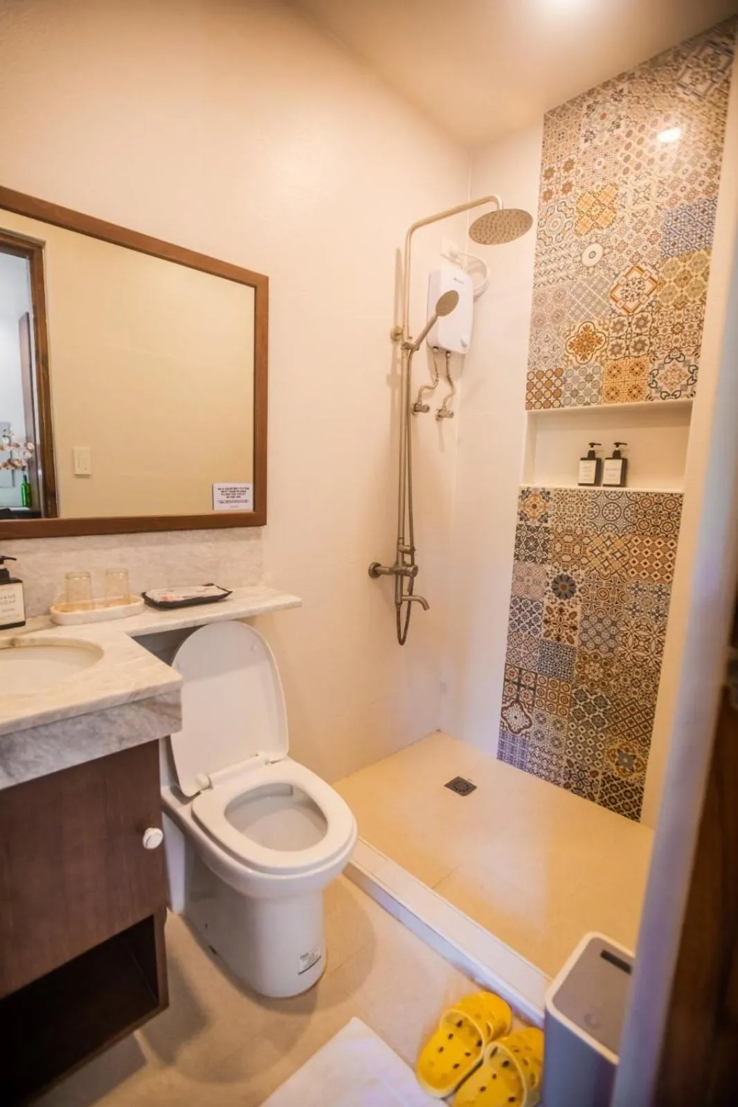 Deluxe Single Room with Balcony in Hotel NaeR