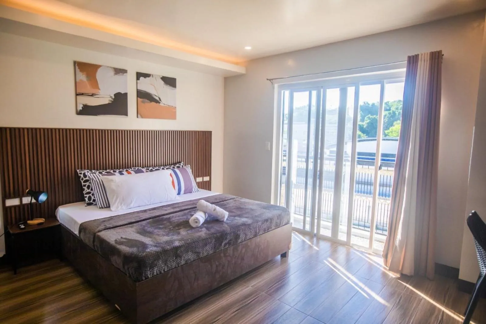 Suite with Balcony in Hotel NaeR