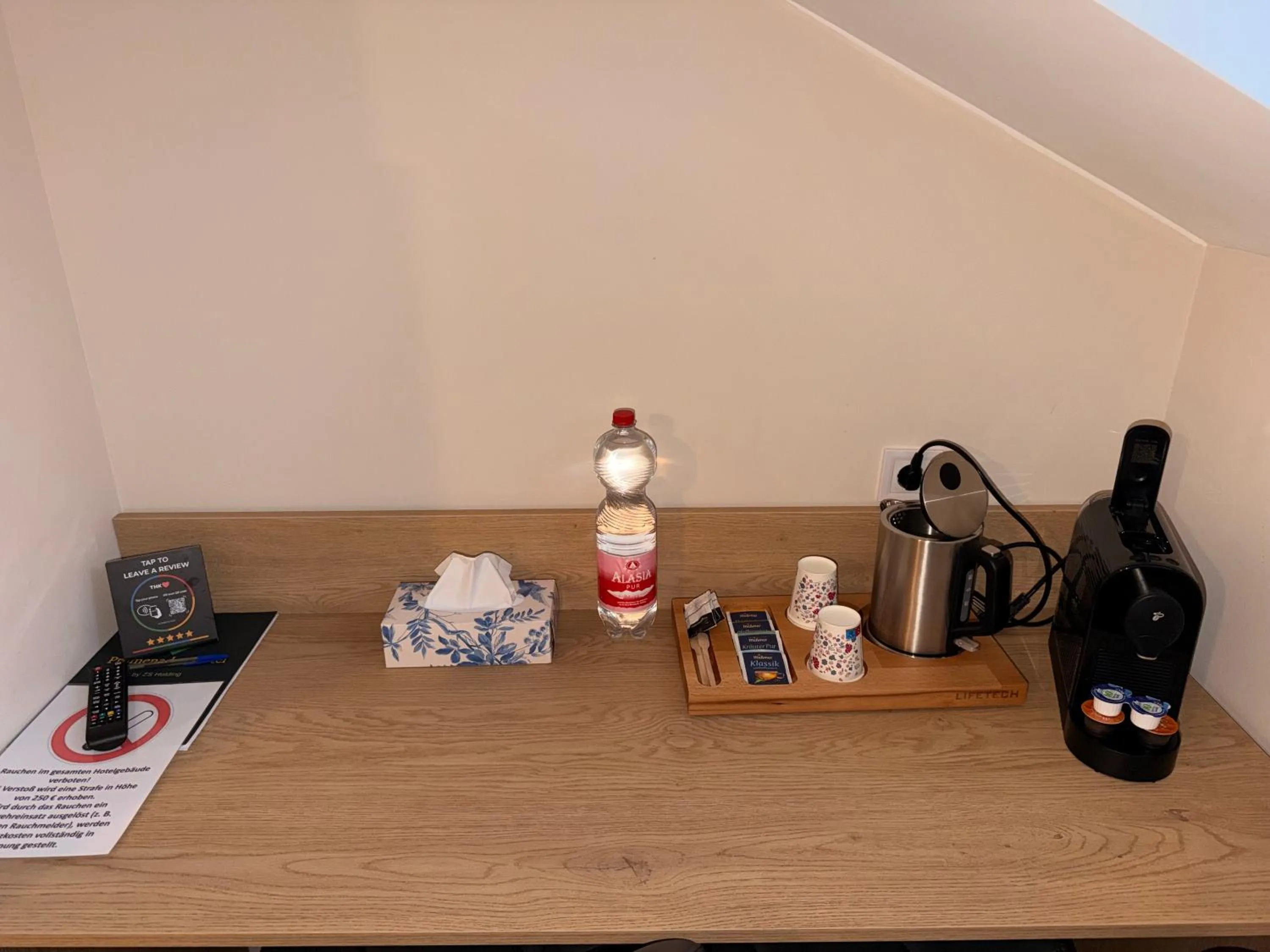 Single Room with Private External Bathroom in Promenaden Hotel