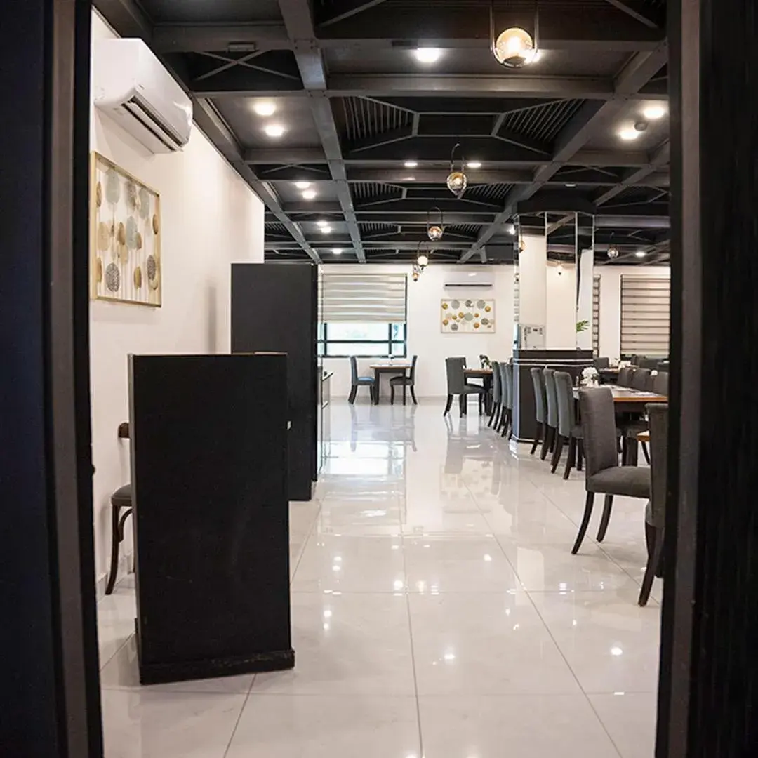 Restaurant/places to eat in Amman West Luxury Hotel By Azar Restaurant/places to eat in Amman West Luxury Hotel By Azar