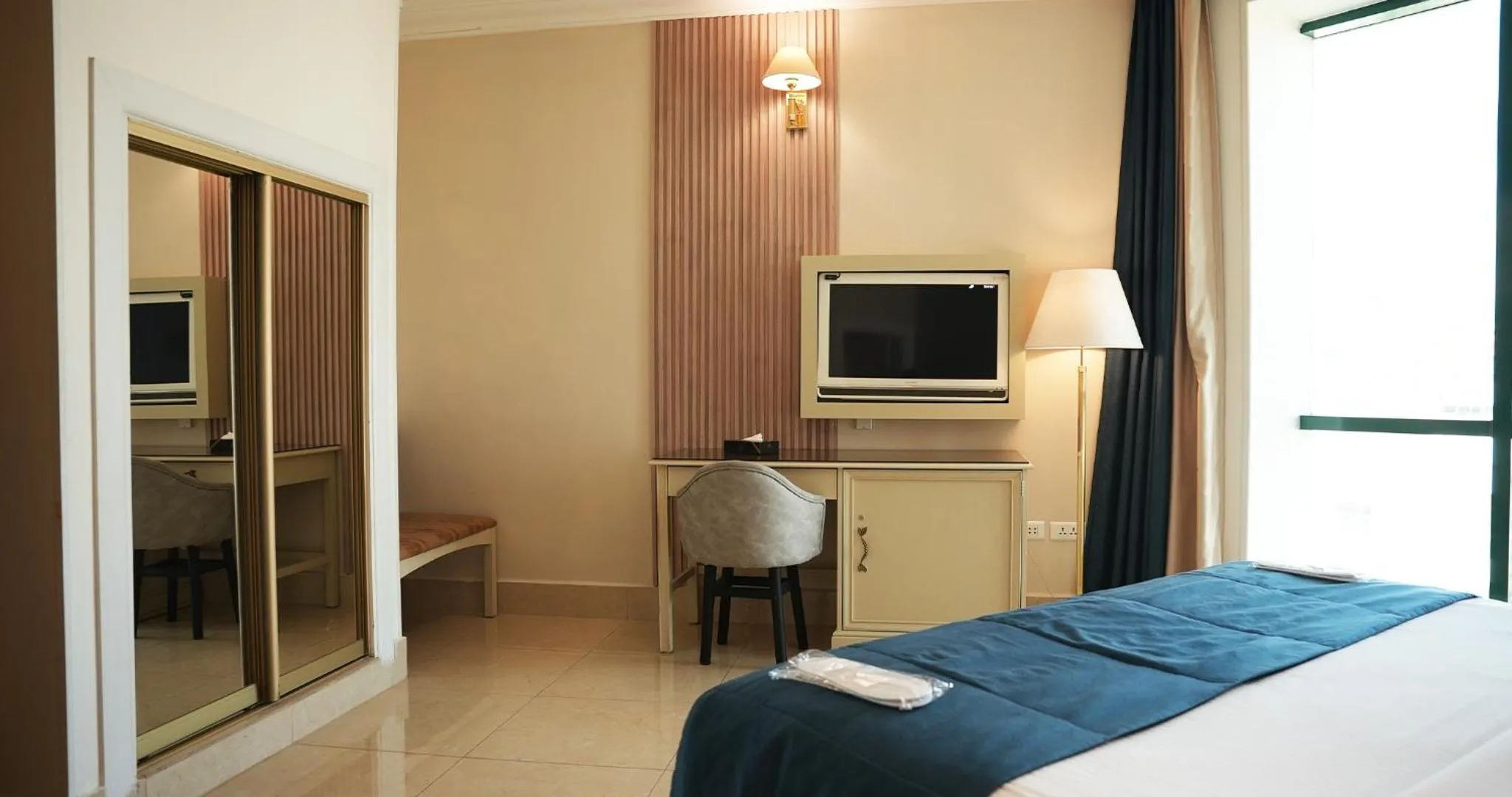 Bed in Amman West Luxury Hotel By Azar