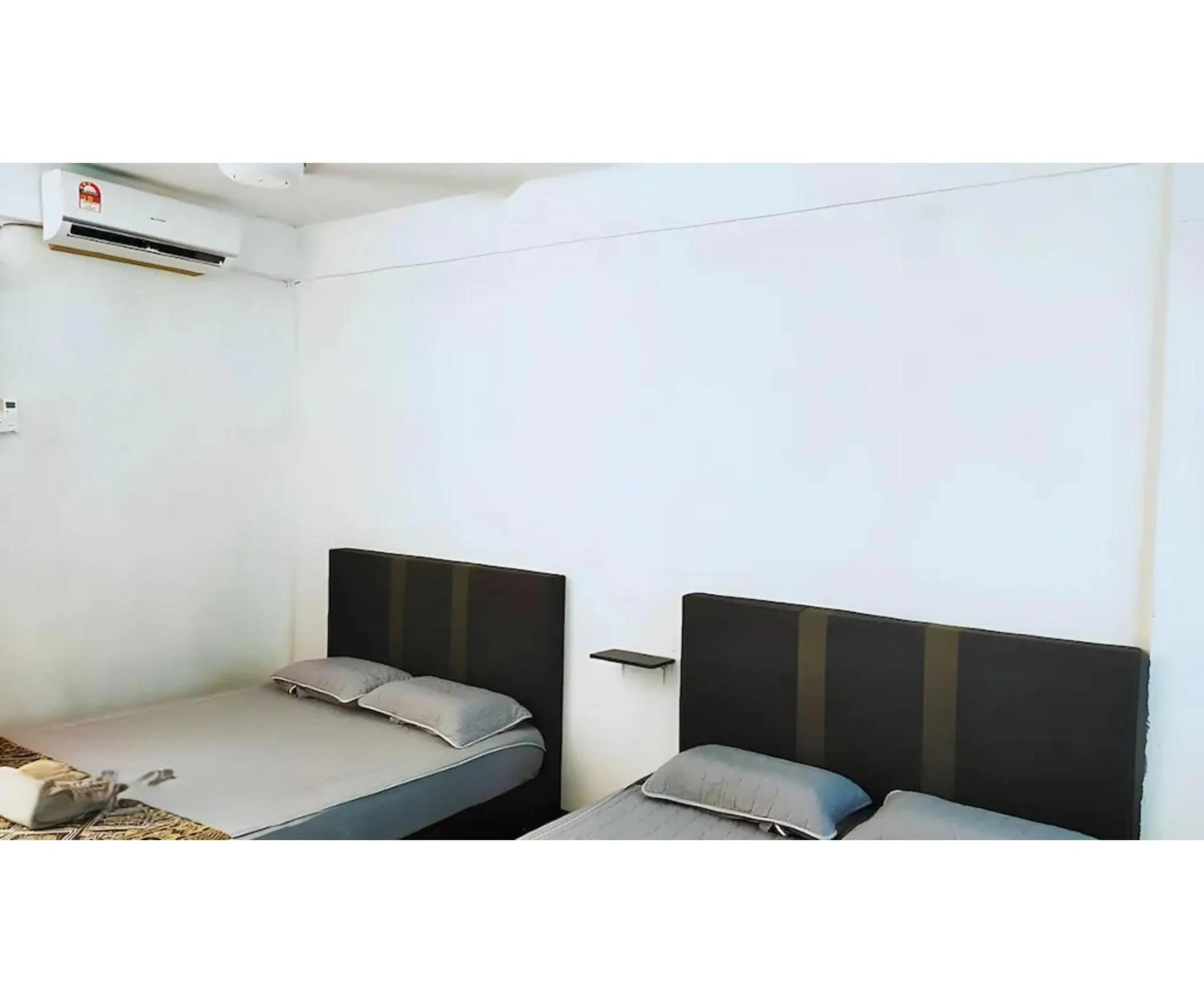 Bedroom, Bed in OYO 91245 Chenang Lodge Motel