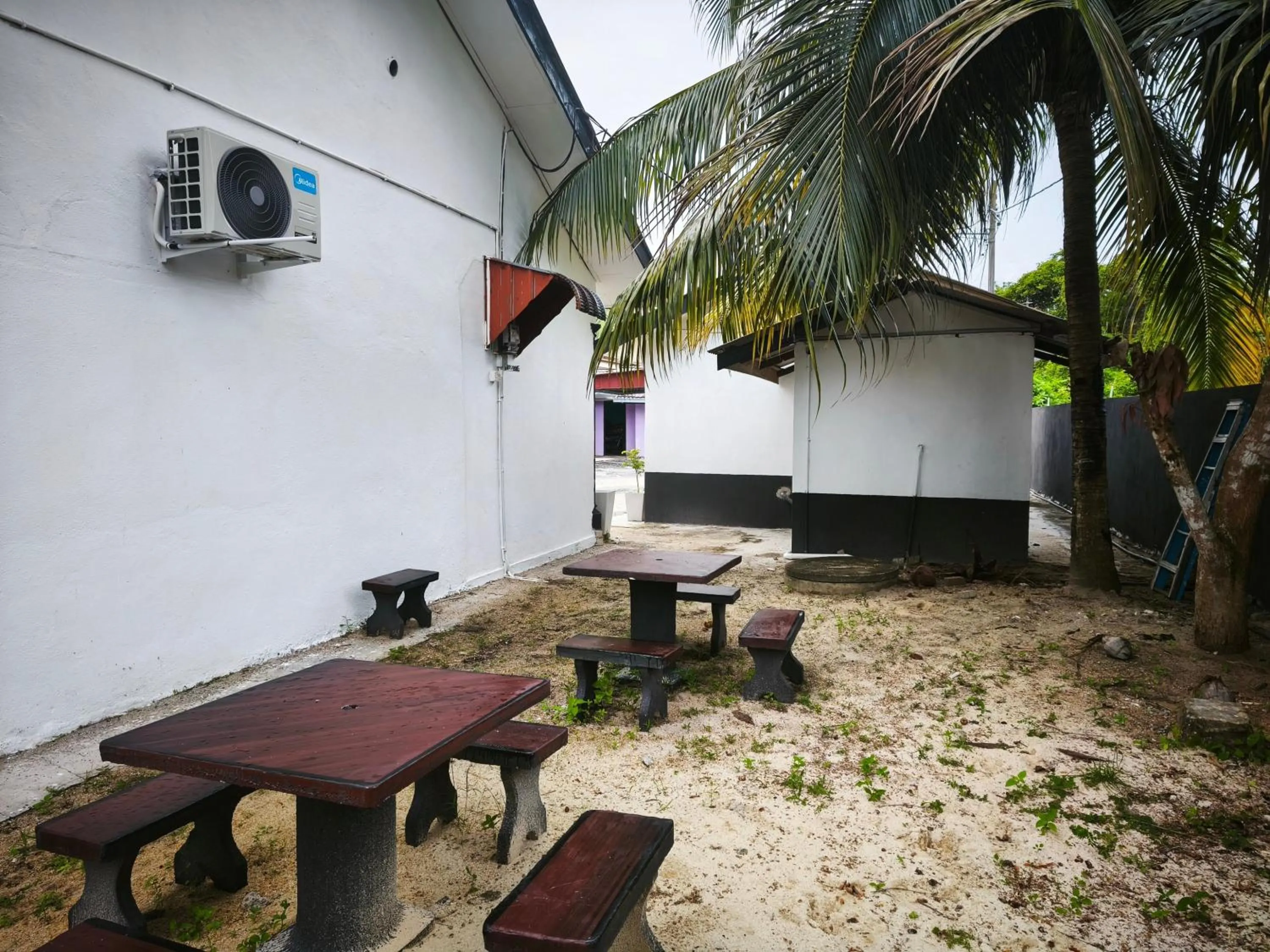 Other in OYO 91244 Aufa Chalet