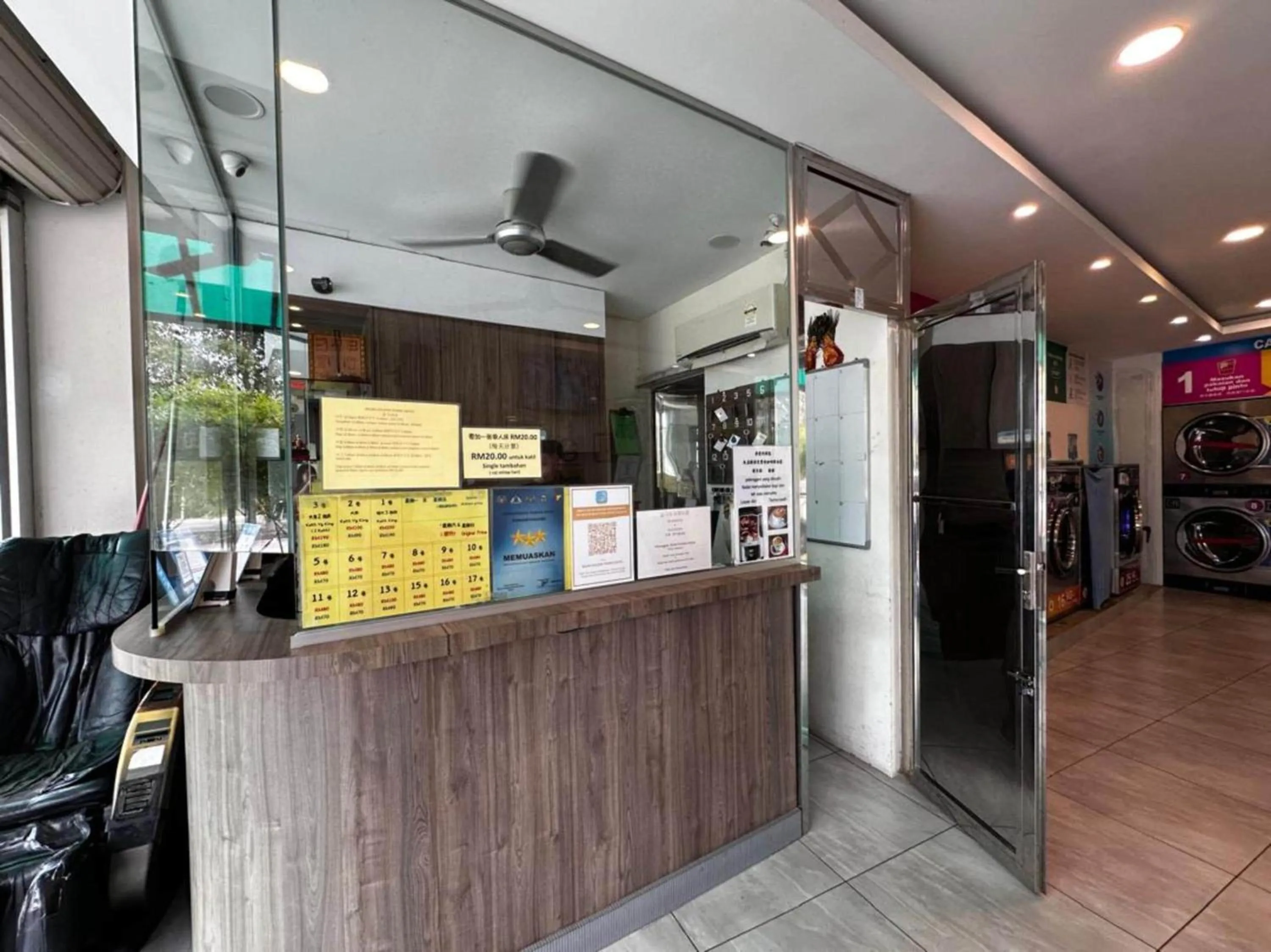 Lobby or reception in OYO 91242 Muar Golden Horse Hotel