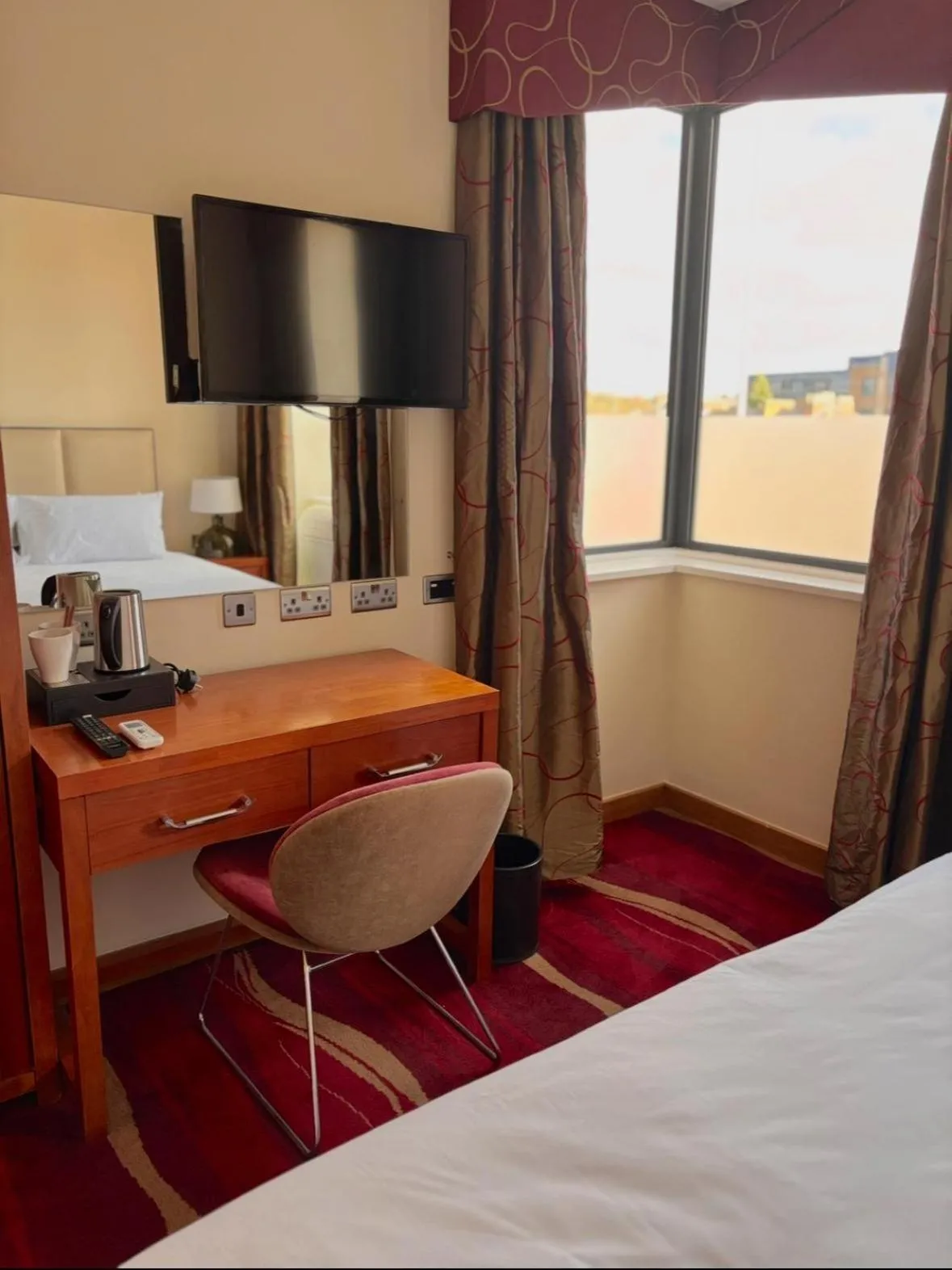 Bedroom, Bed in ICON Hotel