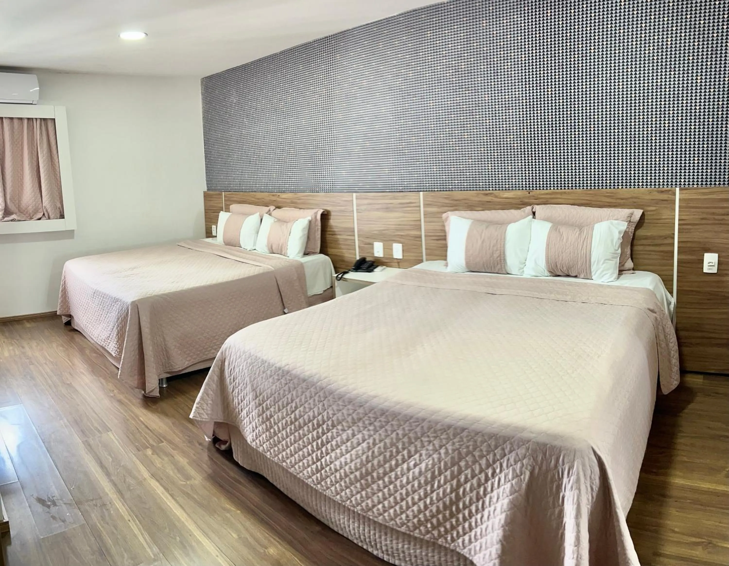 Bed in Belavista Hotel