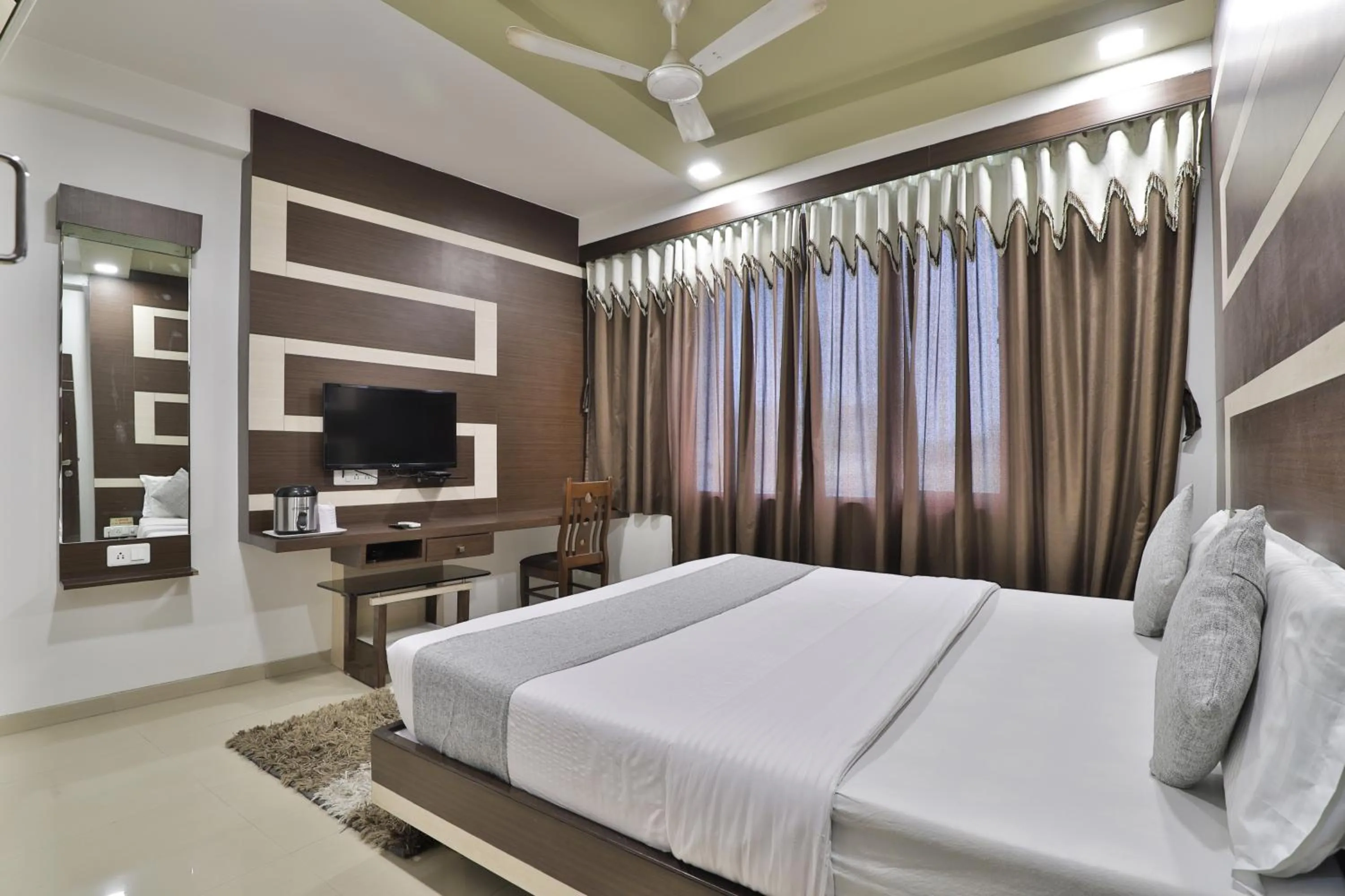 Bed in Hotel Planet