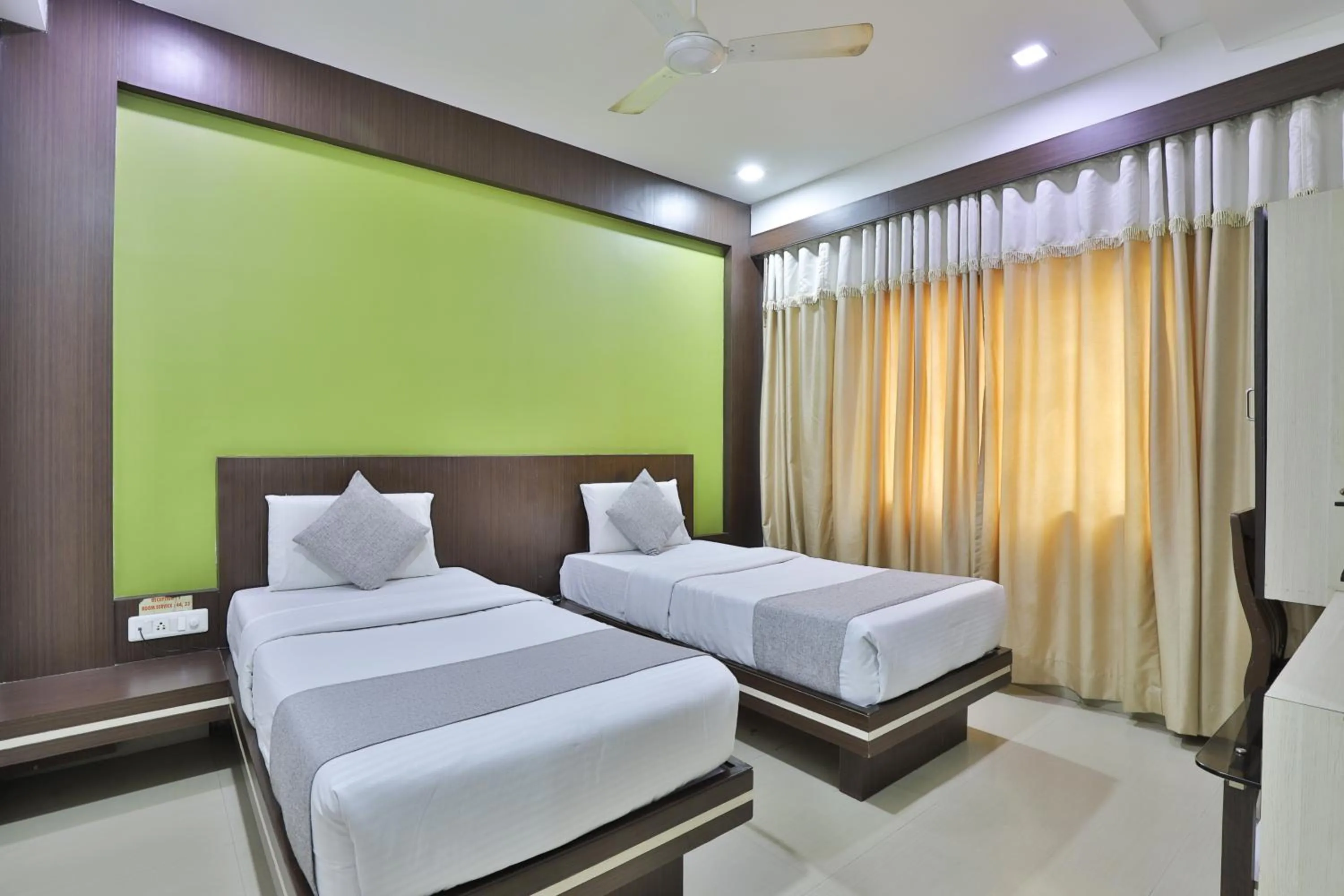 Bed in Hotel Planet