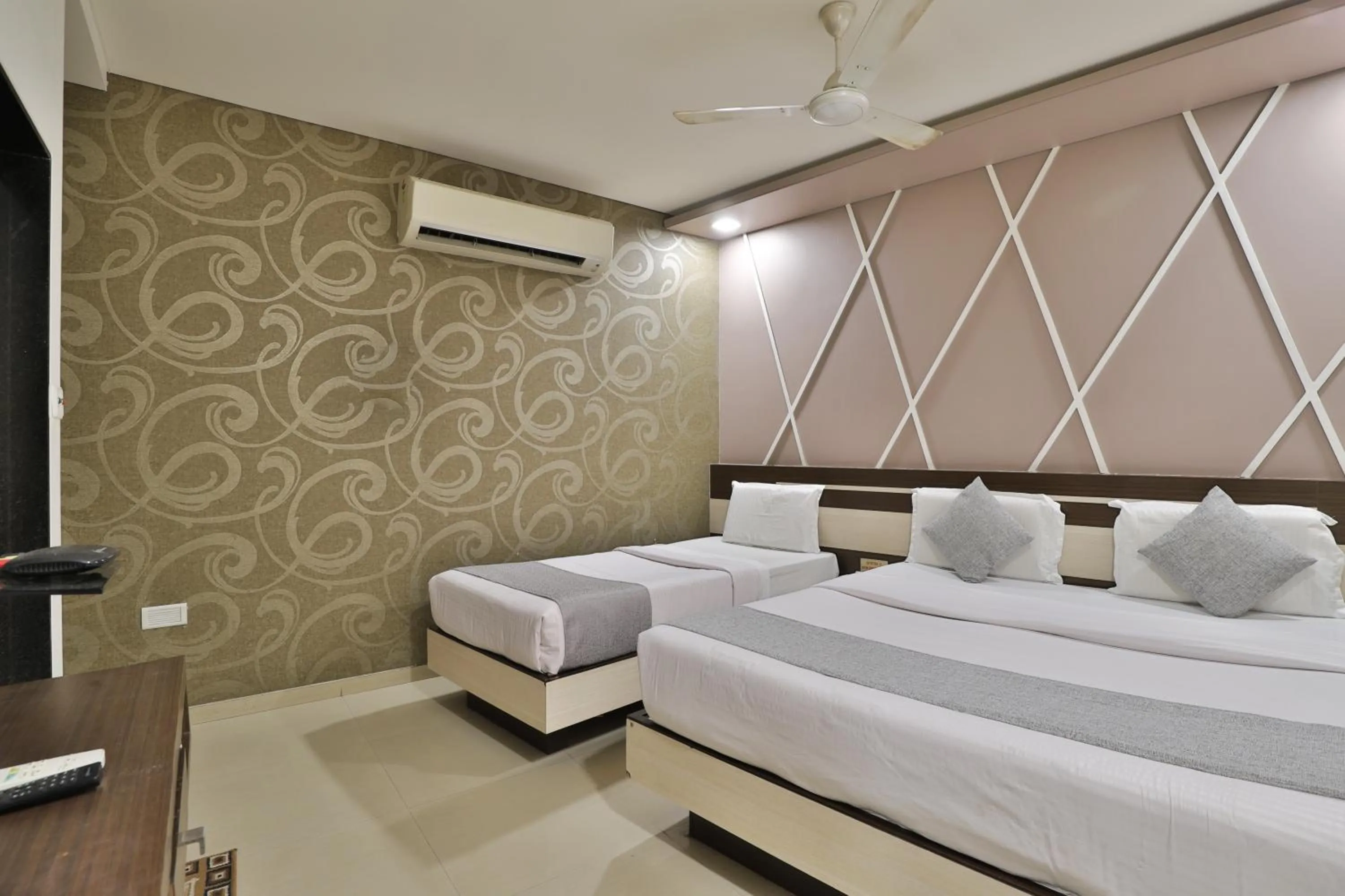 Bed in Hotel Planet