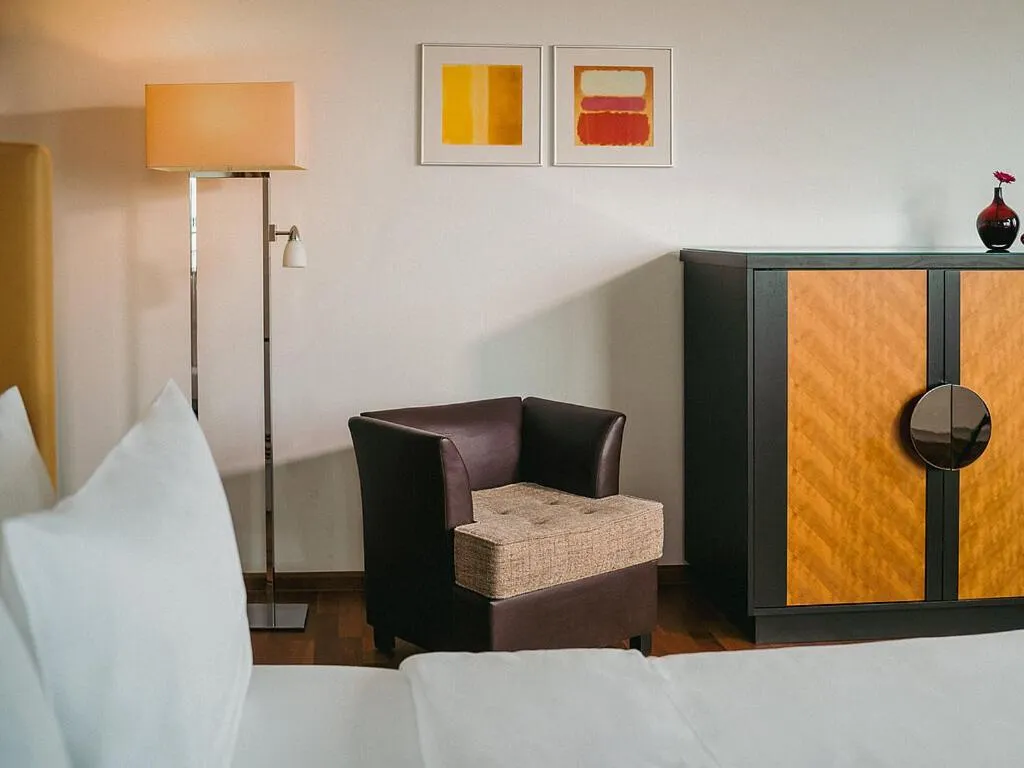 Photo of the whole room in Main Plaza Suite Tower