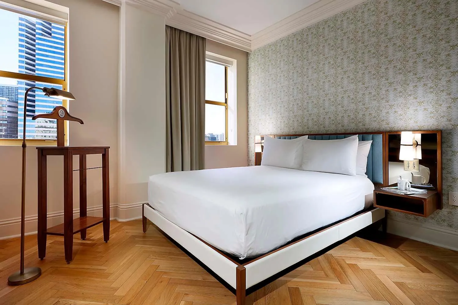 Bed in Eurostars Langford