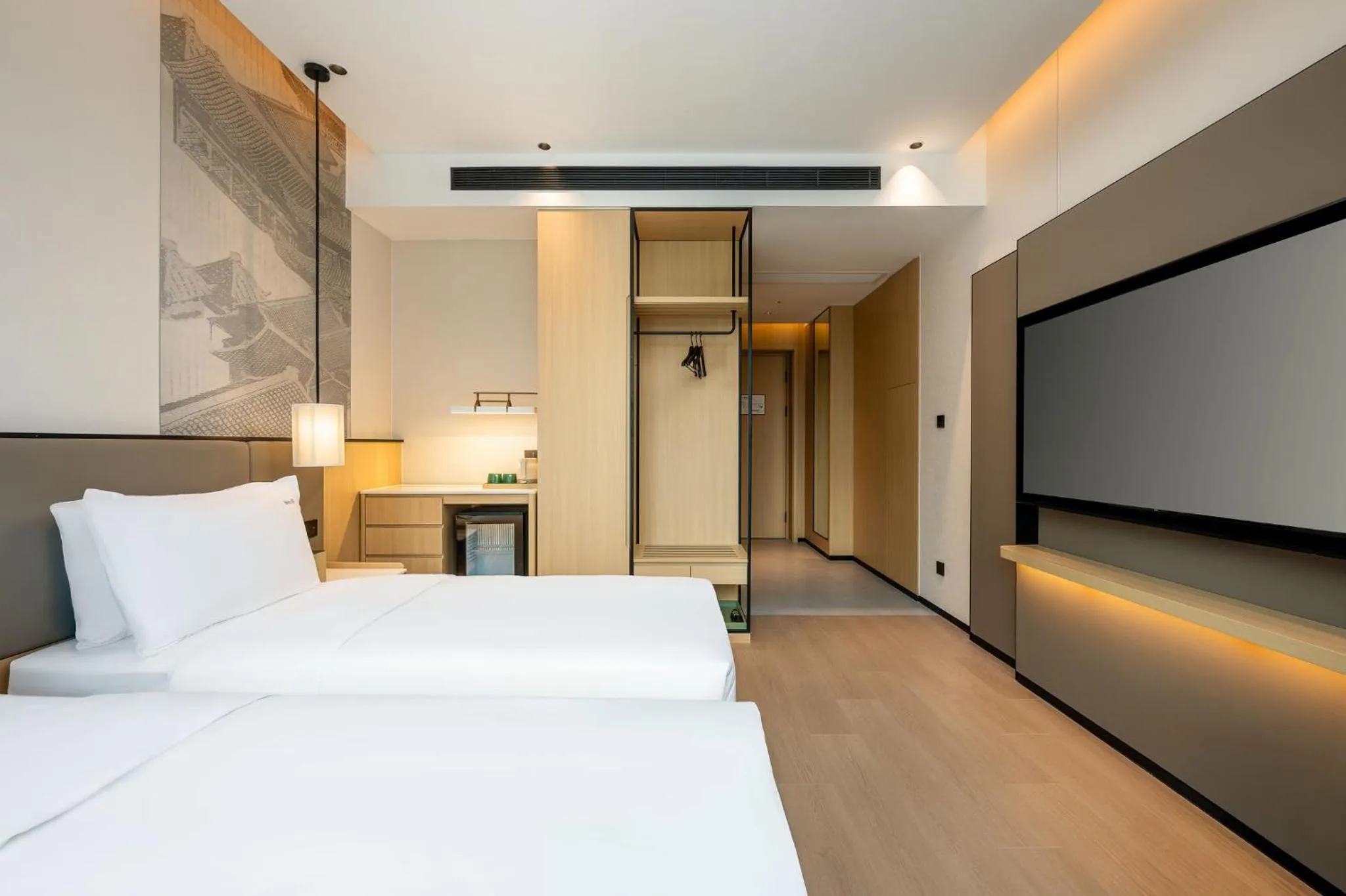Photo of the whole room, Bed in Holiday Inn Suzhou North by IHG