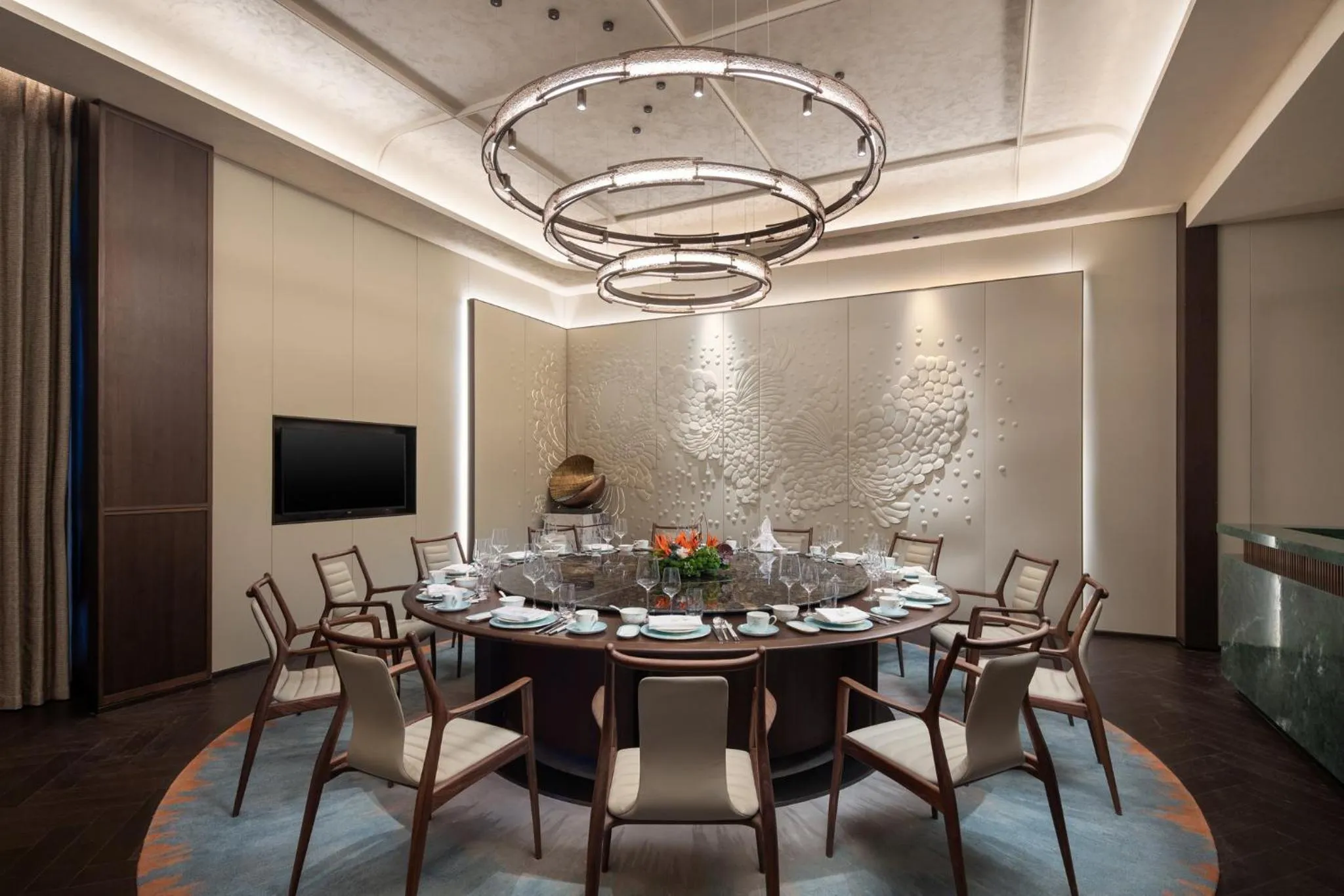 Restaurant/places to eat in Hualuxe Qidong