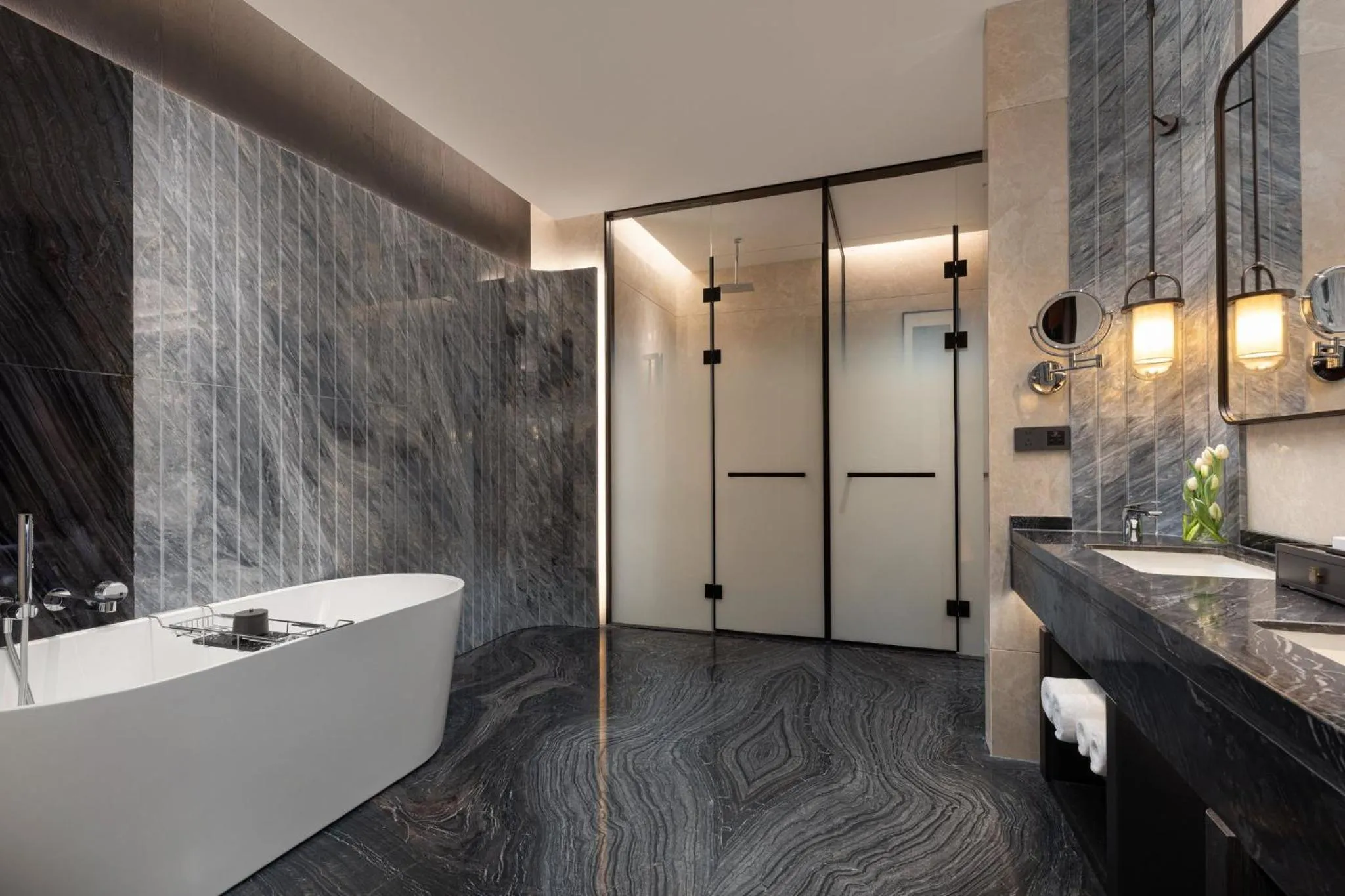 Bathroom in Hualuxe Qidong