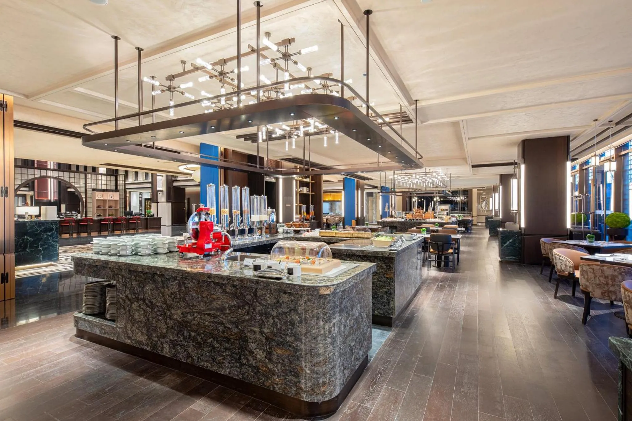 Restaurant/places to eat in Hualuxe Qidong