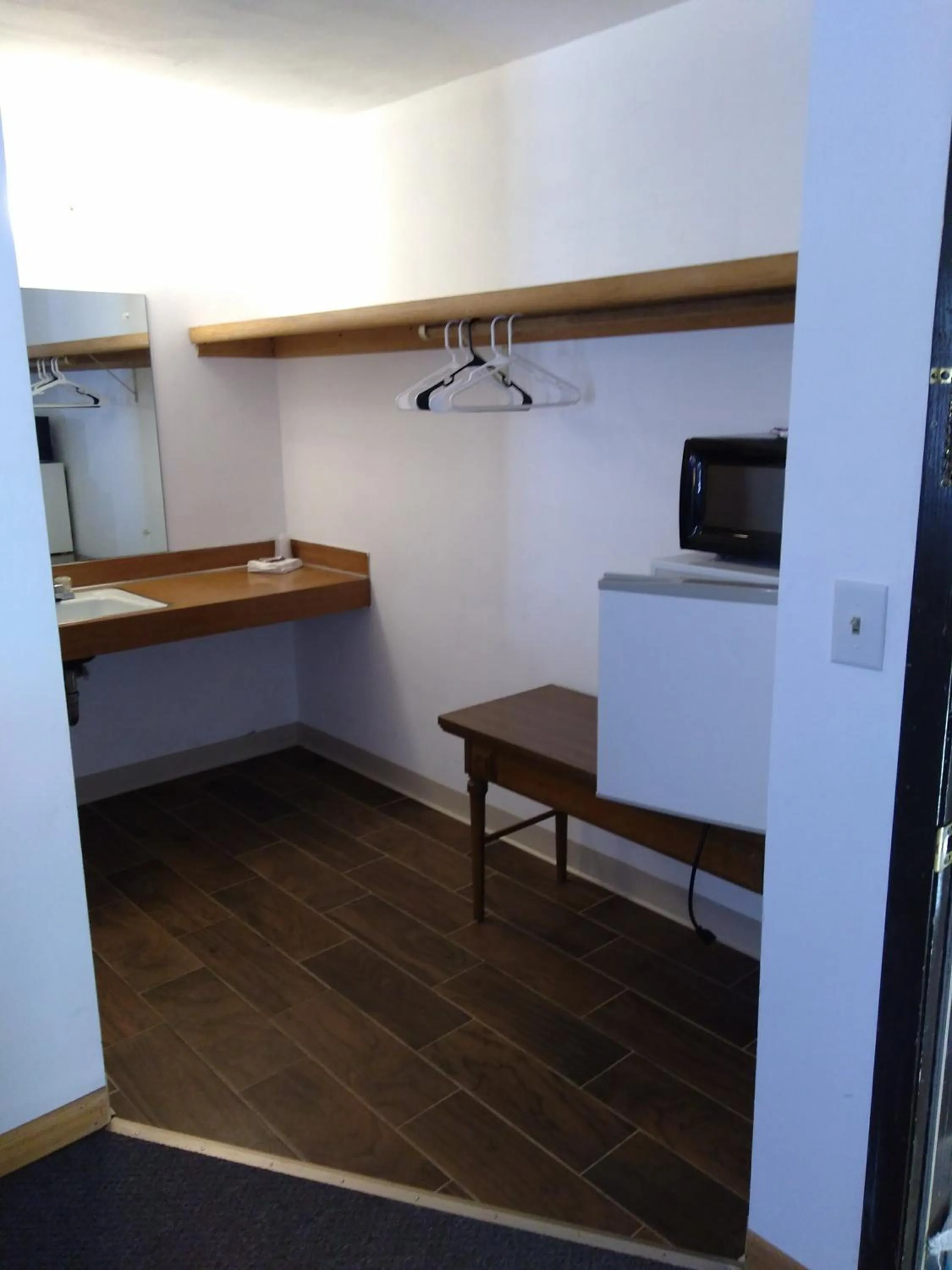 Kitchen or kitchenette in Hotel Blue Top Inn