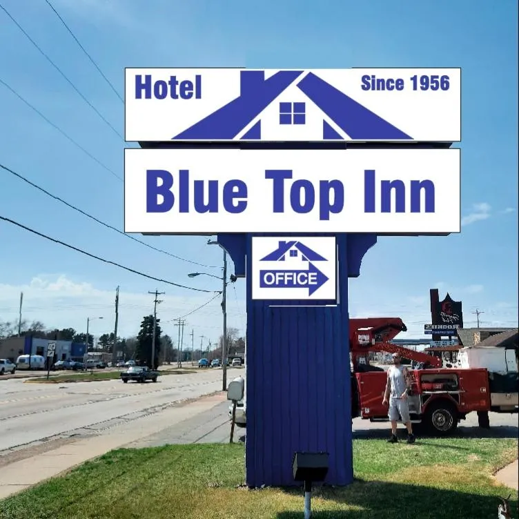 Property logo or sign in Hotel Blue Top Inn