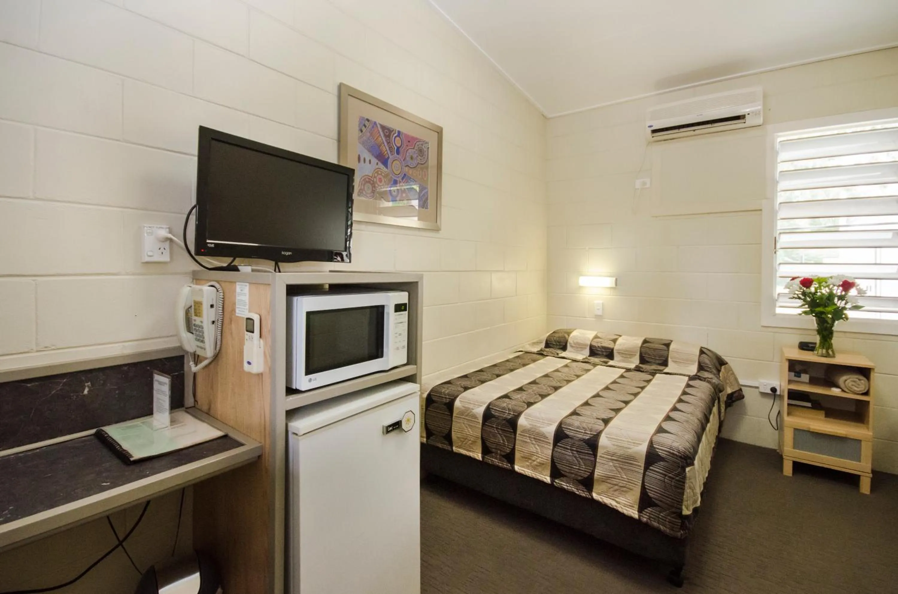 Bed in Biloela Countryman Motel