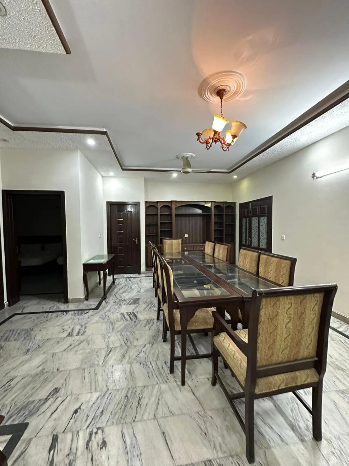 AK Rezidor Guest House