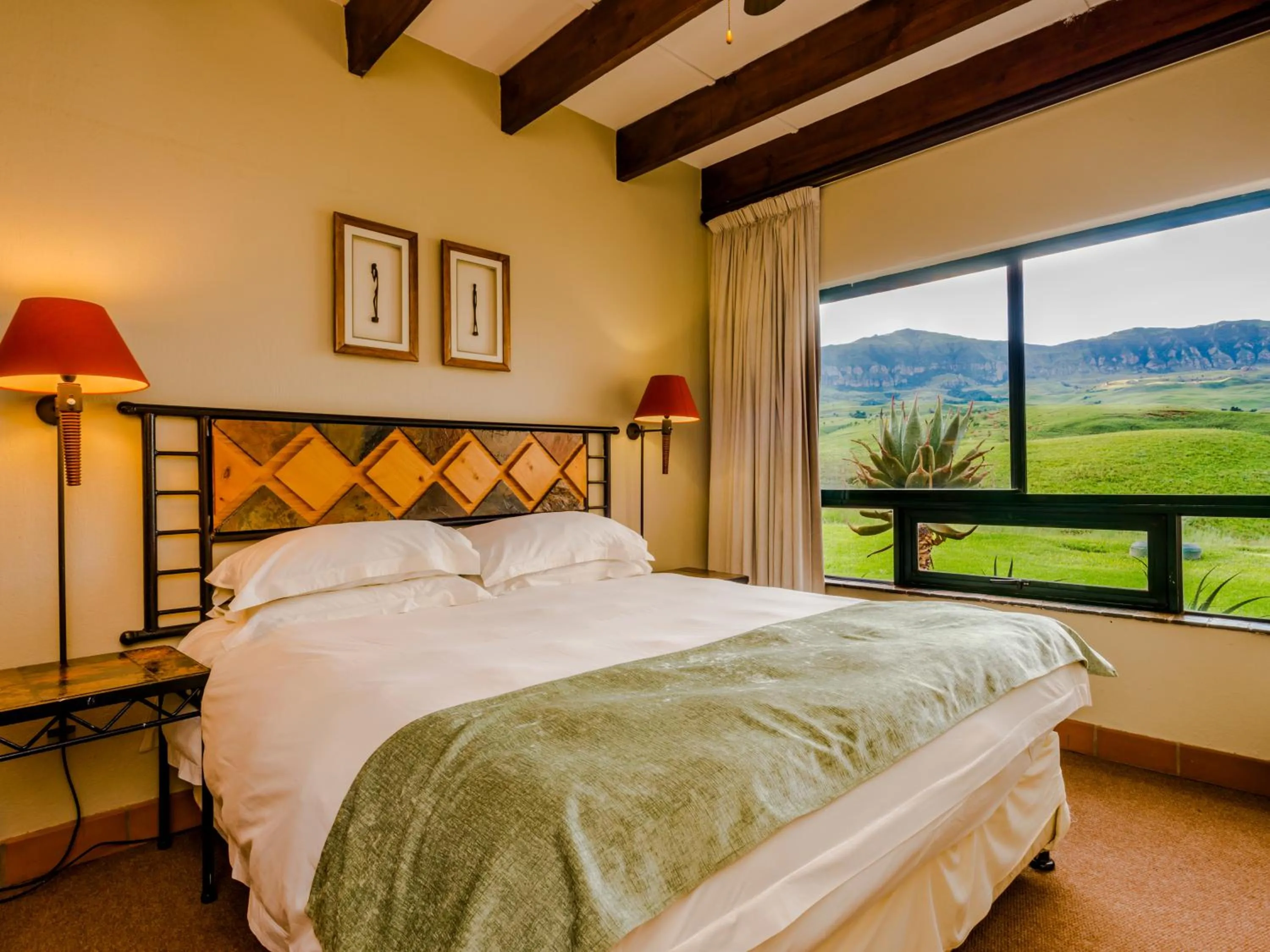 Bed in aha Alpine Heath Resort