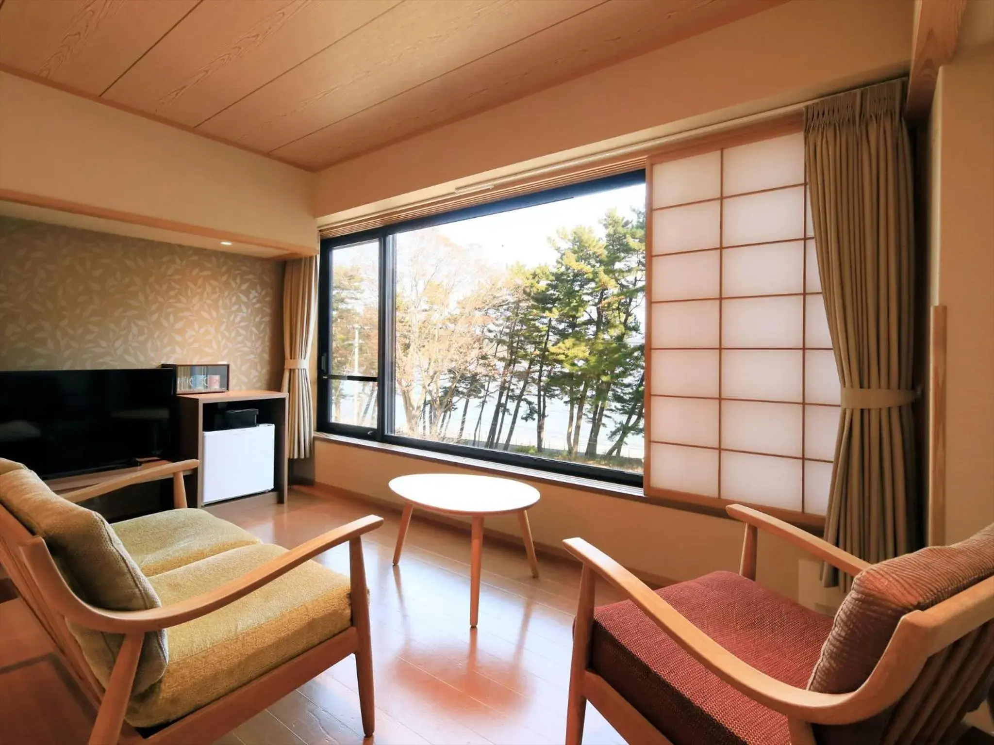 Photo of the whole room in Hamabeno Ryouriyado Houraikan Photo of the whole room in Hamabeno Ryouriyado Houraikan