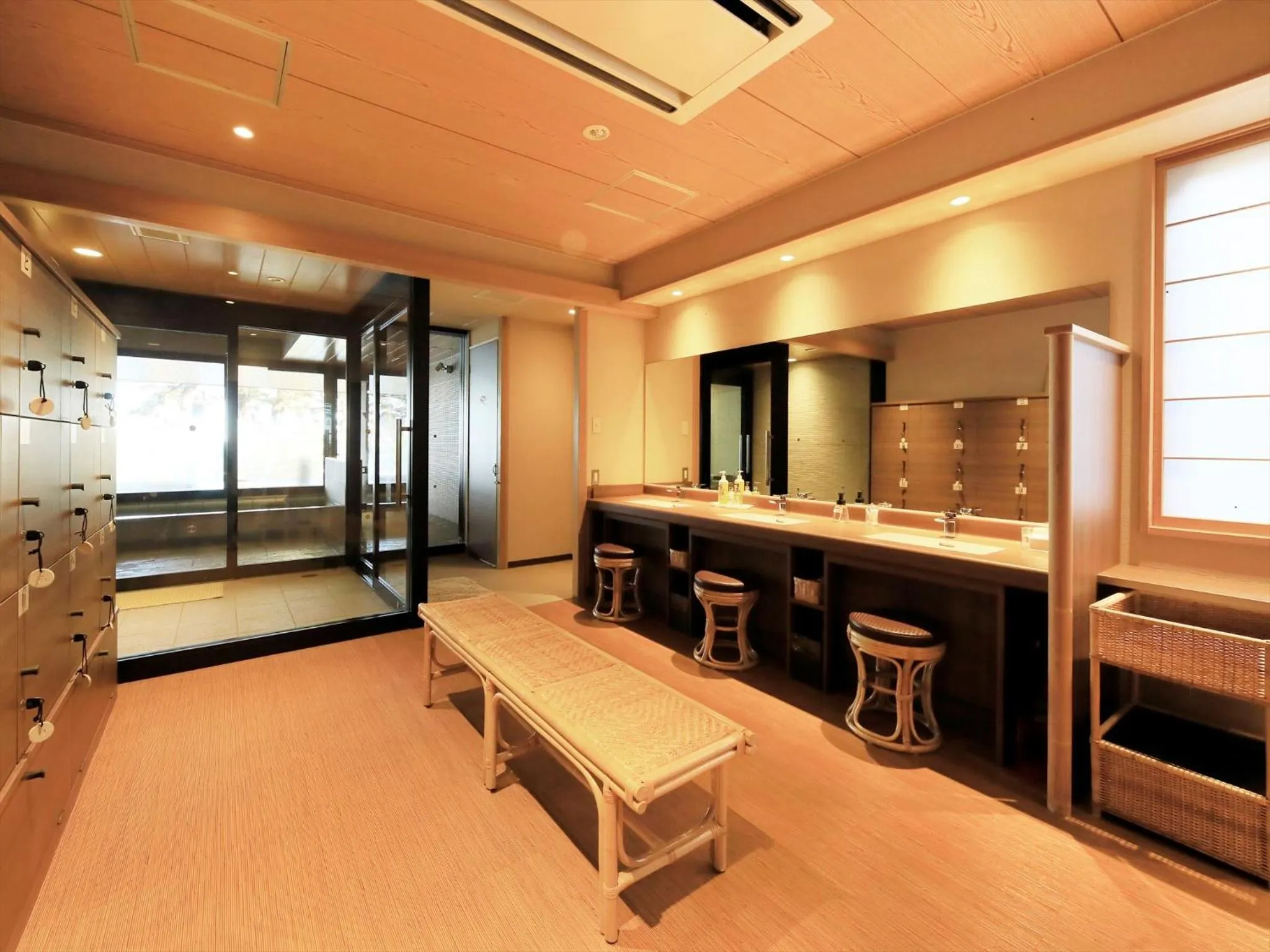 Public Bath in Hamabeno Ryouriyado Houraikan