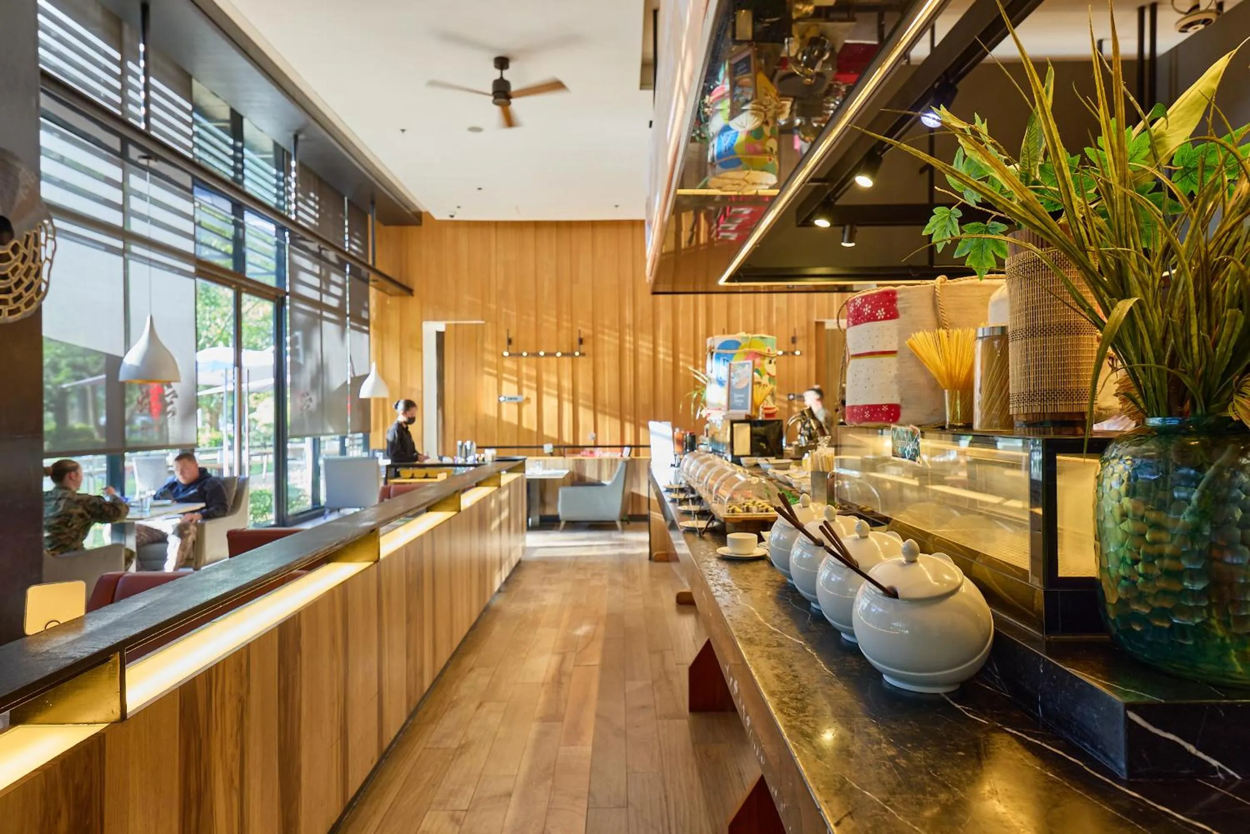 Restaurant/places to eat in Midori Clark Hotel and Casino