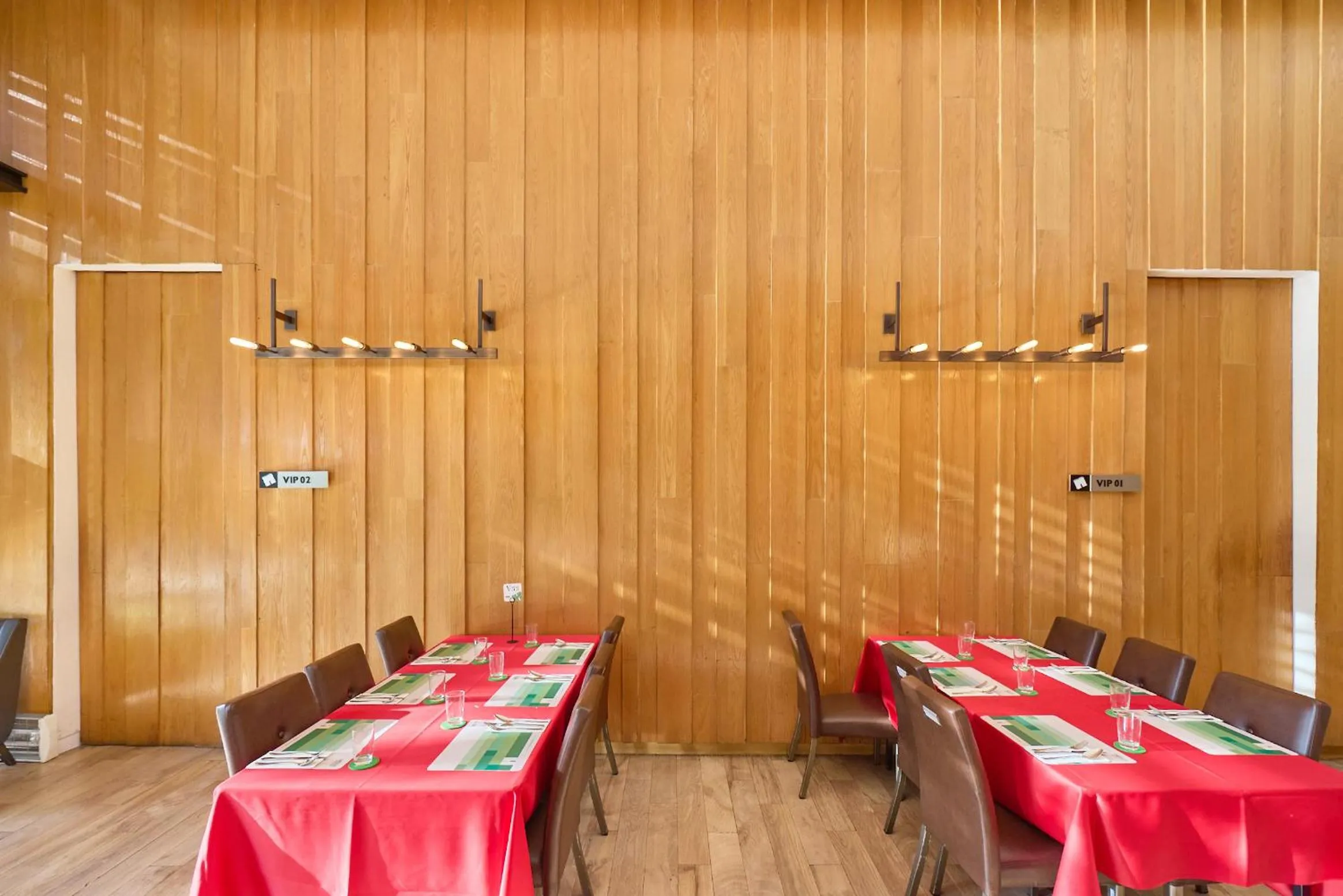 Restaurant/places to eat in Midori Clark Hotel and Casino