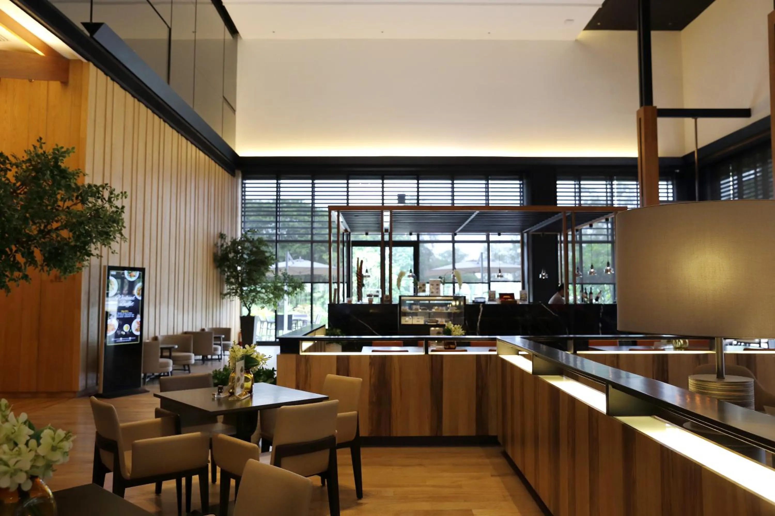 Restaurant/places to eat in Midori Clark Hotel and Casino