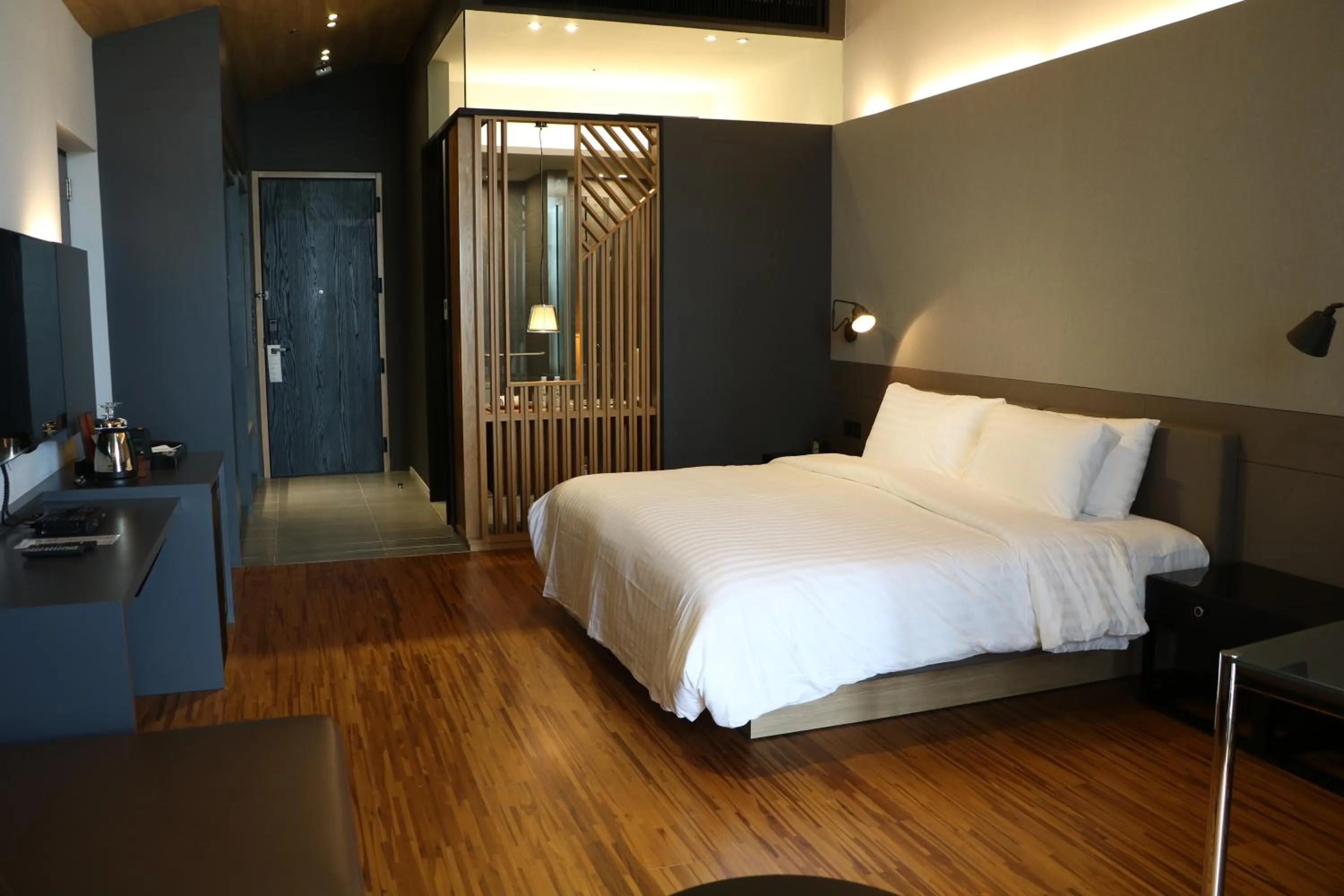 Bedroom, Bed in Midori Clark Hotel and Casino