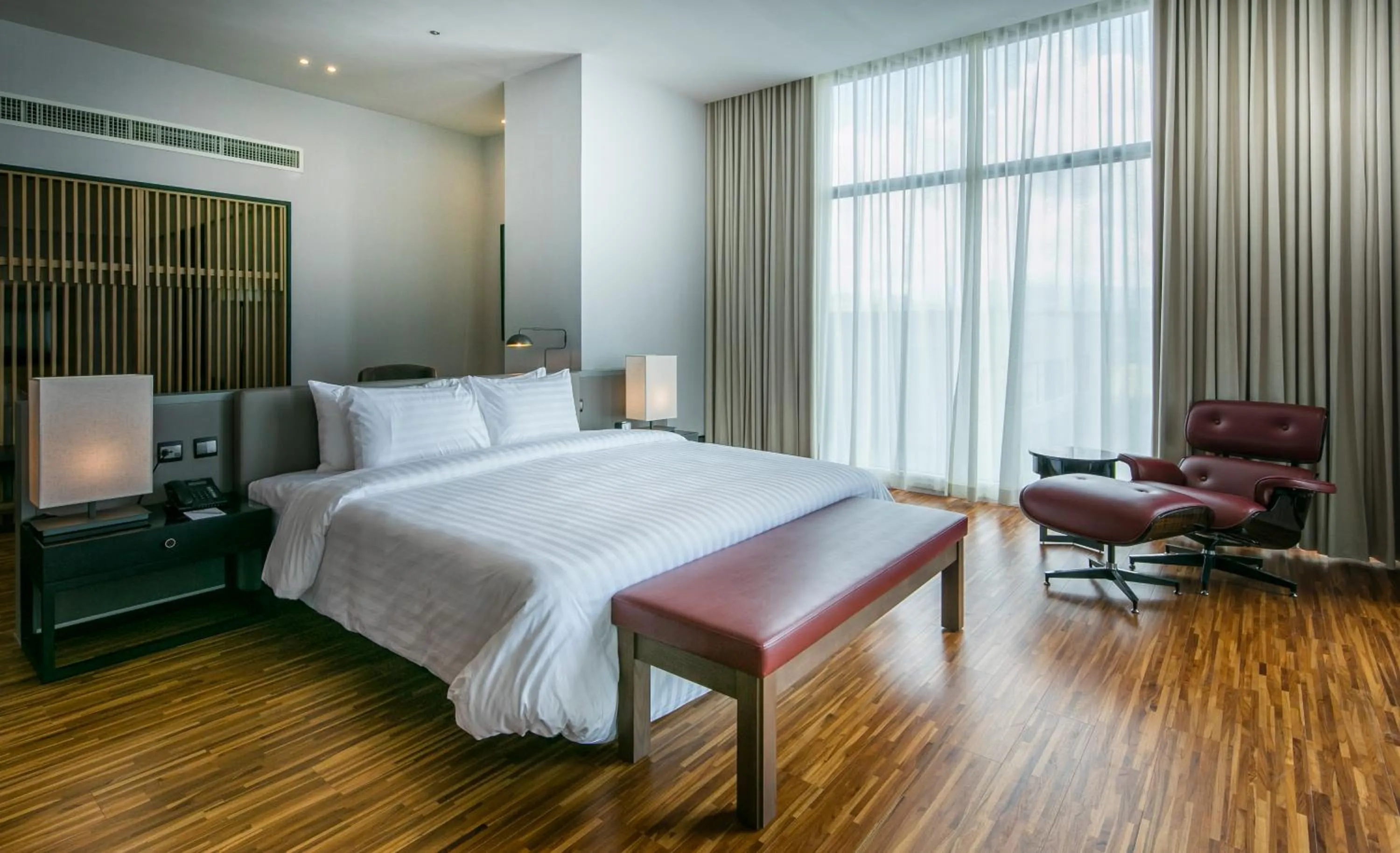 Photo of the whole room, Bed in Midori Clark Hotel and Casino