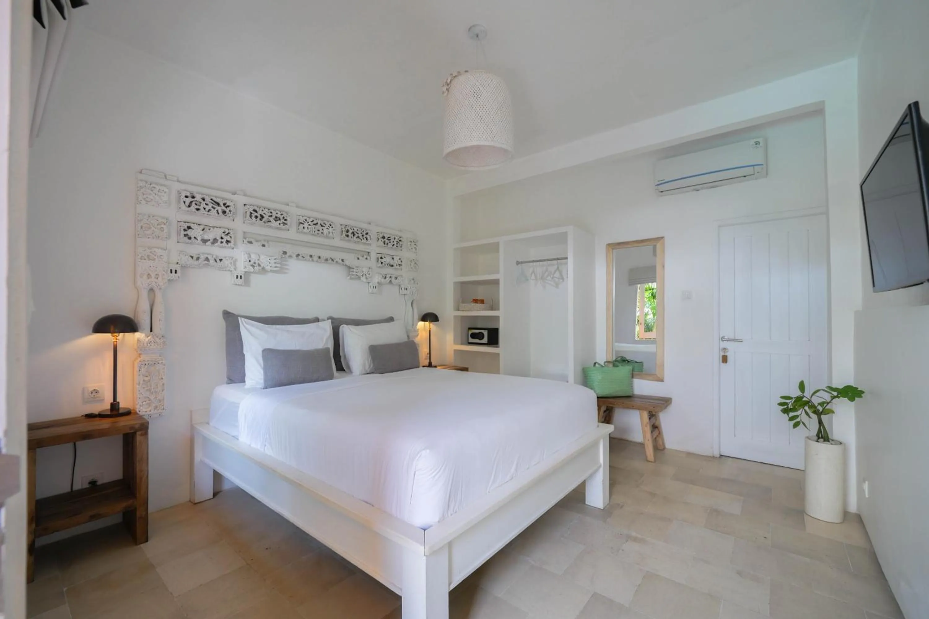 Bedroom, Bed in The Room Padang-Padang