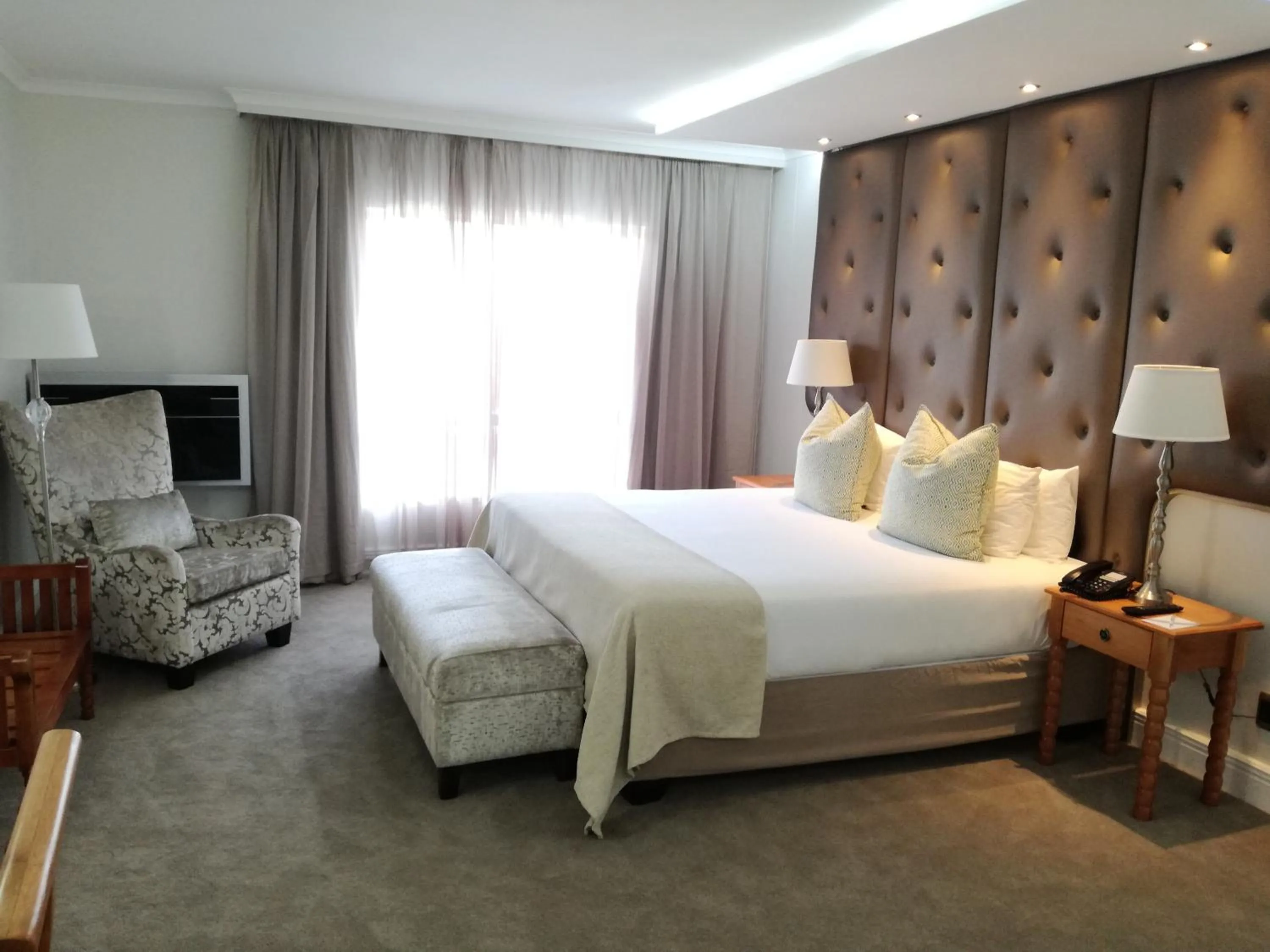 Bed in The Riverside Hotel