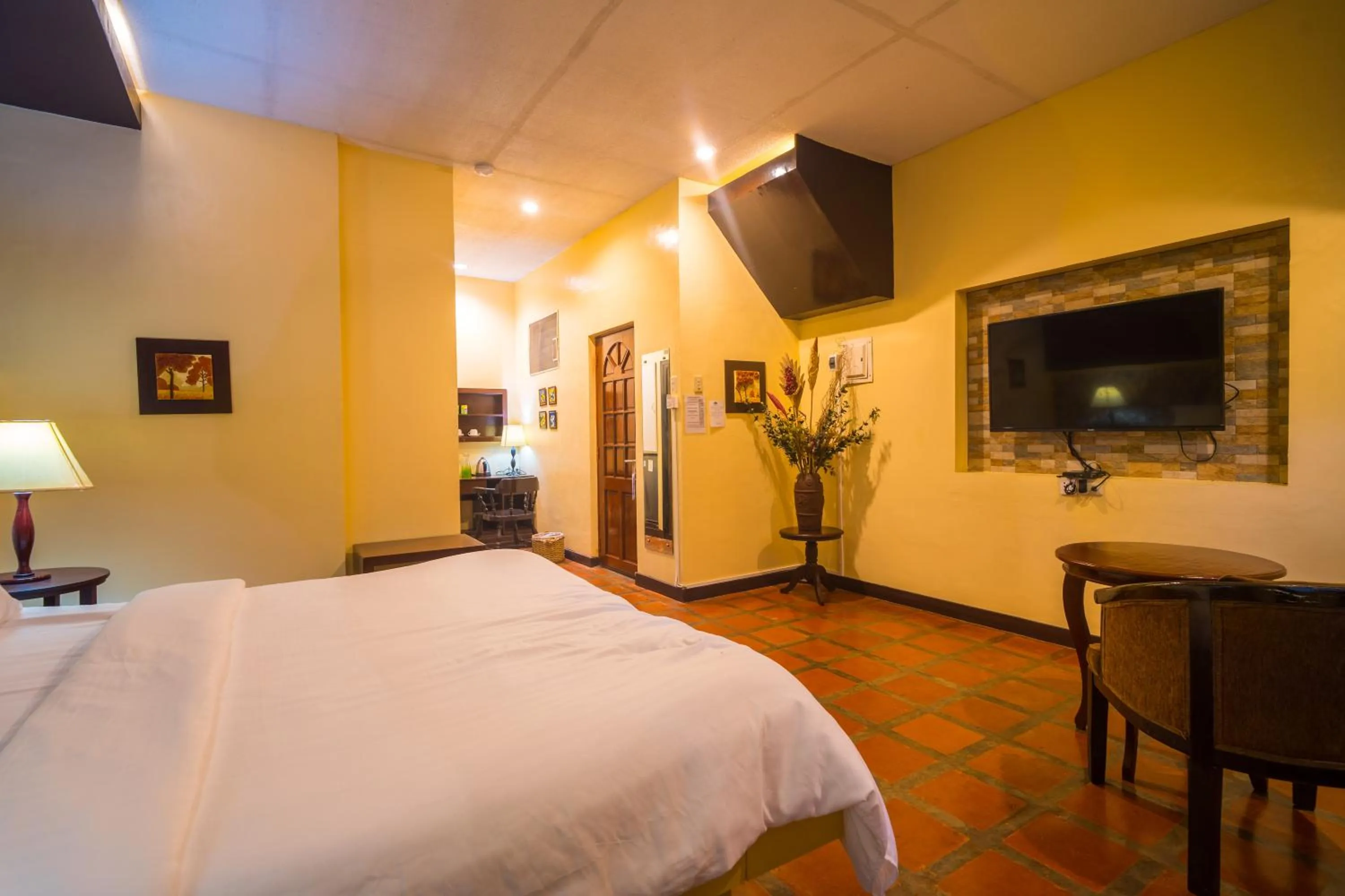 Bed in Lisland Rainforest Resort