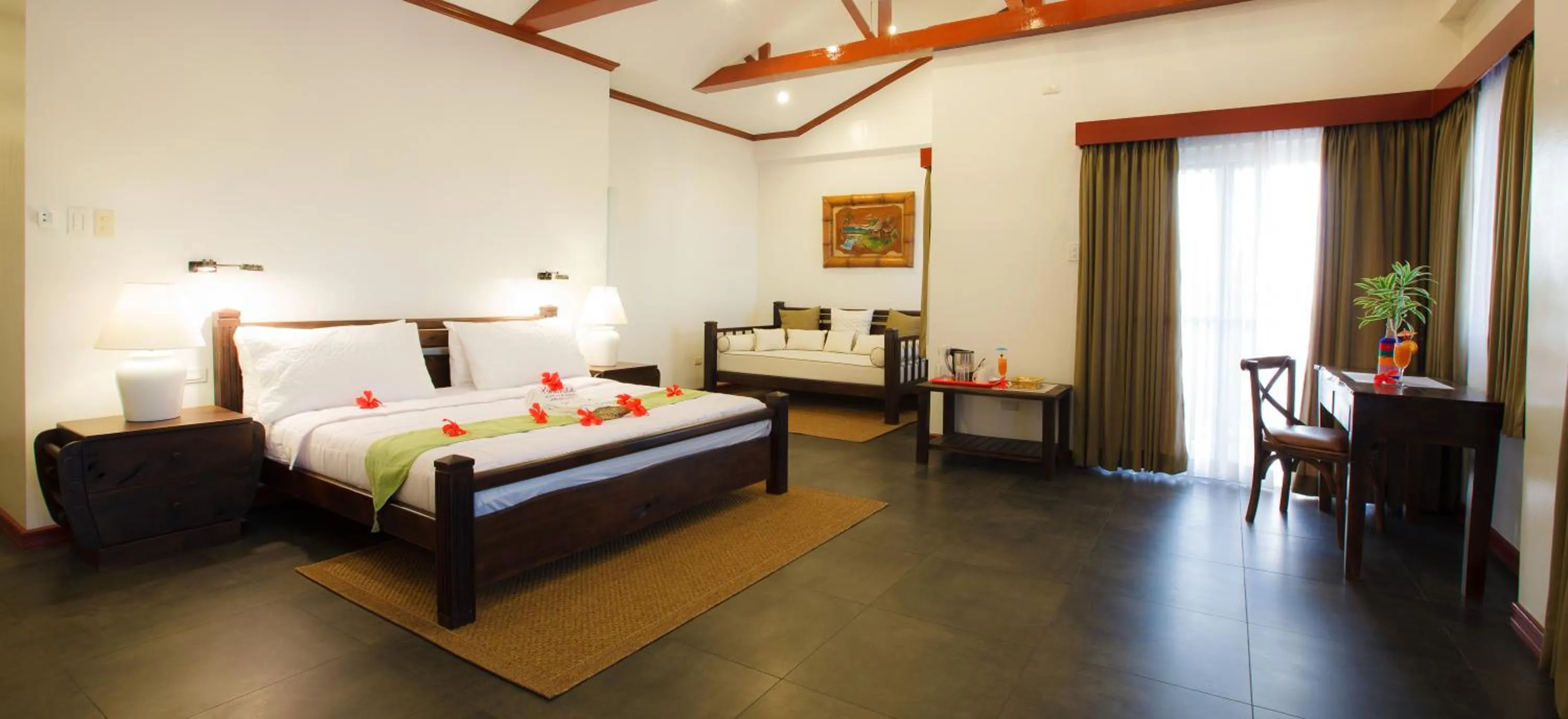 Pura Vida Cabilao Resort