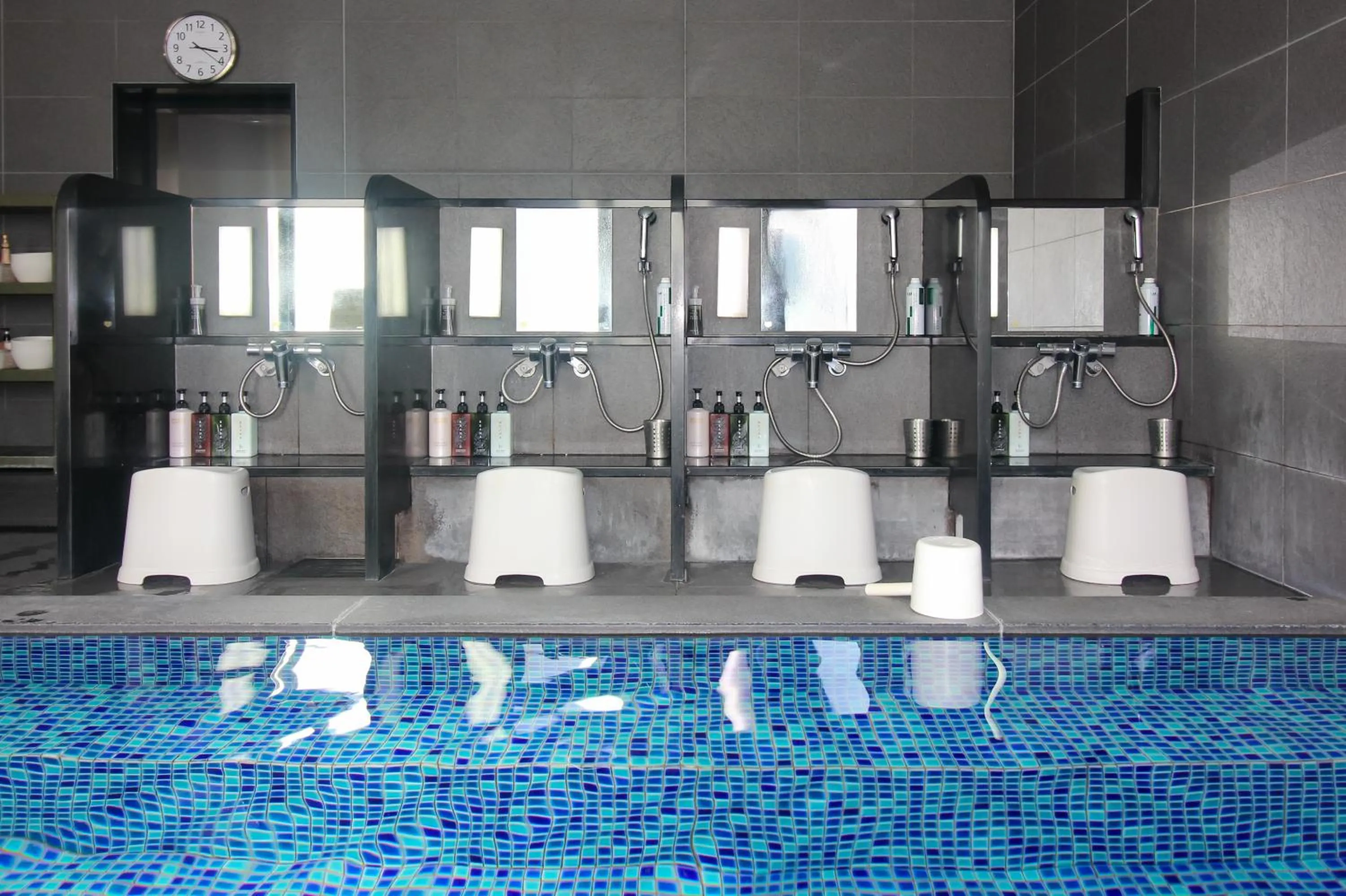 Almont Hotel Naha Kenchomae