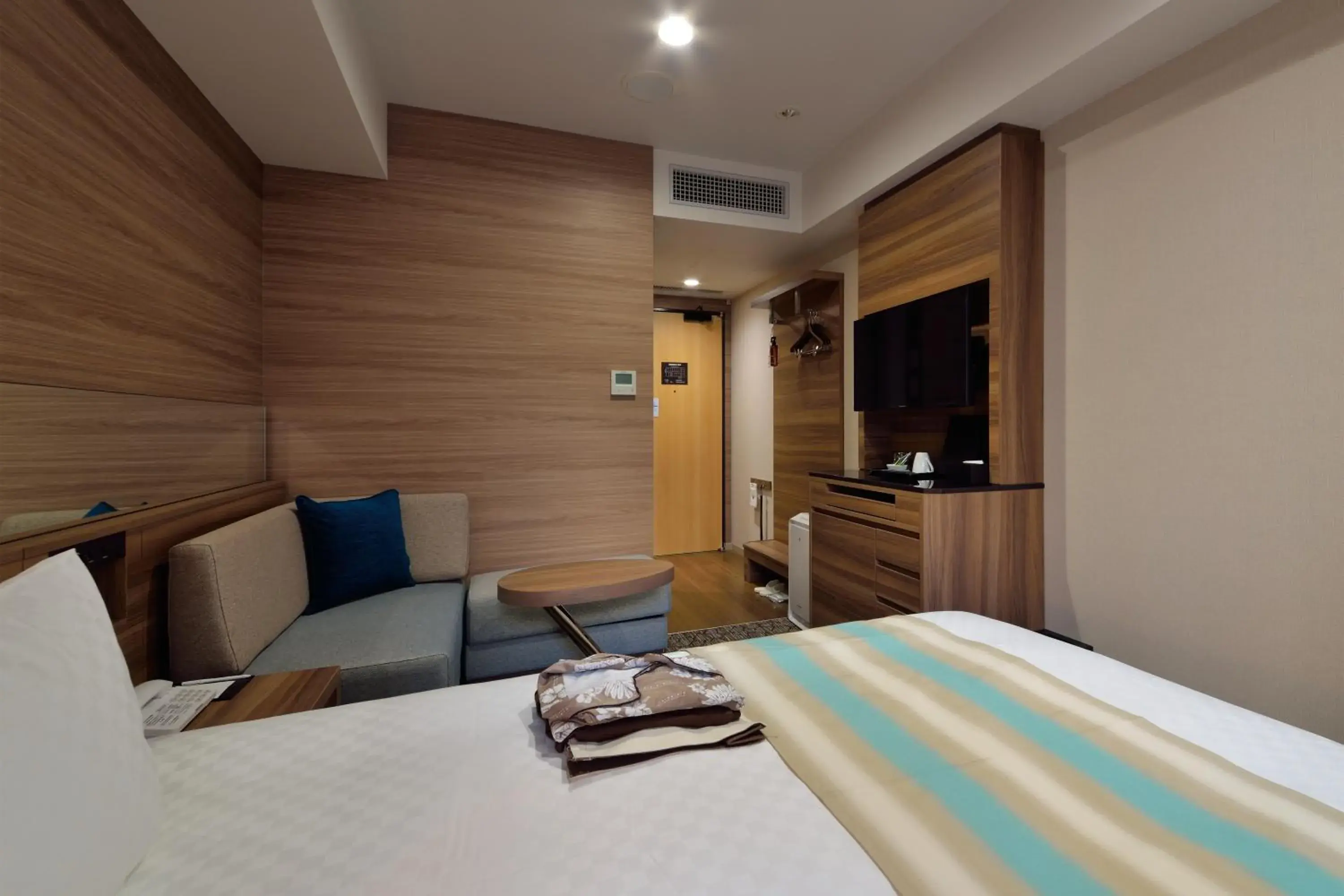 Photo of the whole room, Bed in Almont Hotel Naha Kenchomae Photo of the whole room, Bed in Almont Hotel Naha Kenchomae