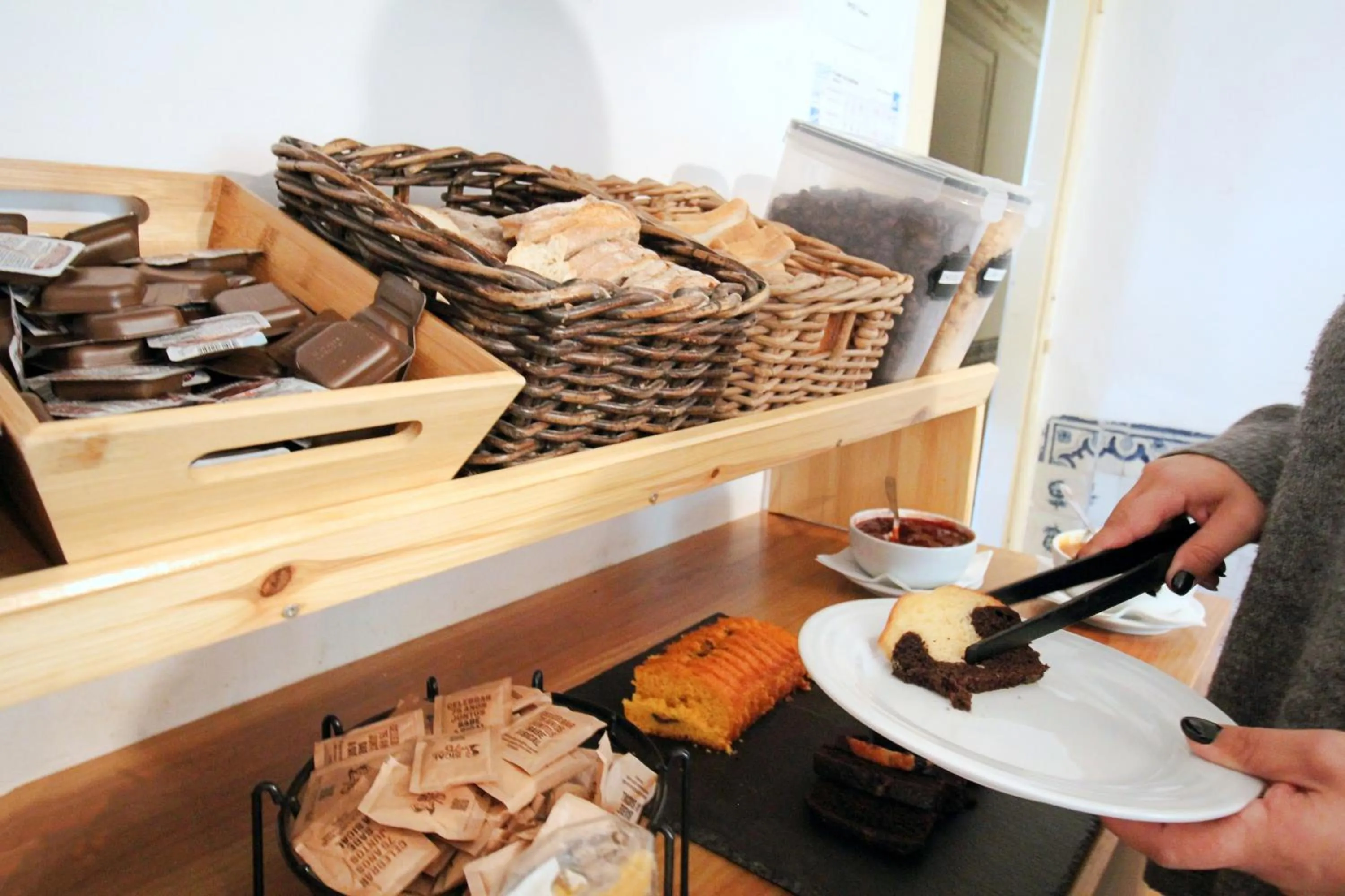 Coffee/tea facilities in WOT New Lisbon Social