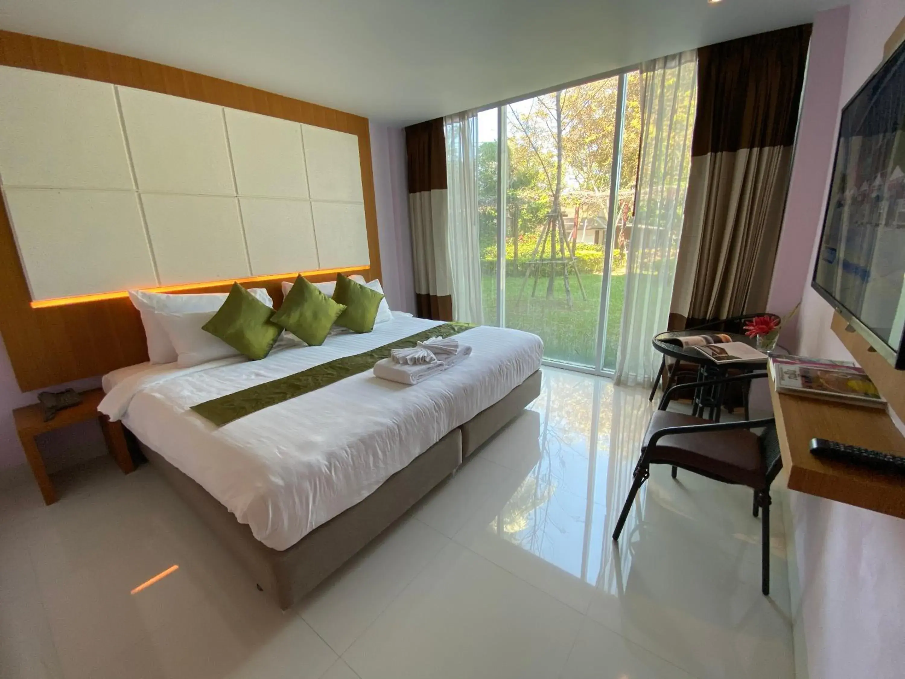 Bed in A Hotel Simply Bed in A Hotel Simply