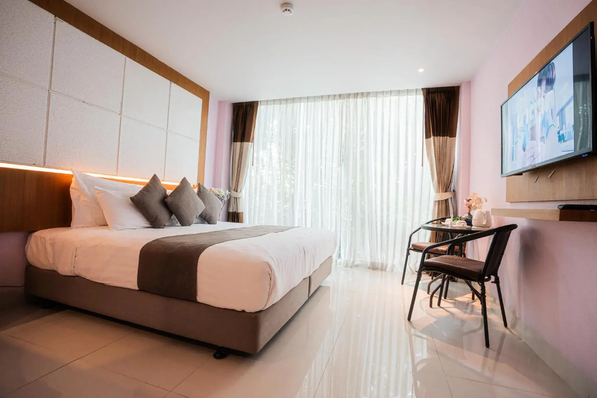 Bed in A Hotel Simply Bed in A Hotel Simply