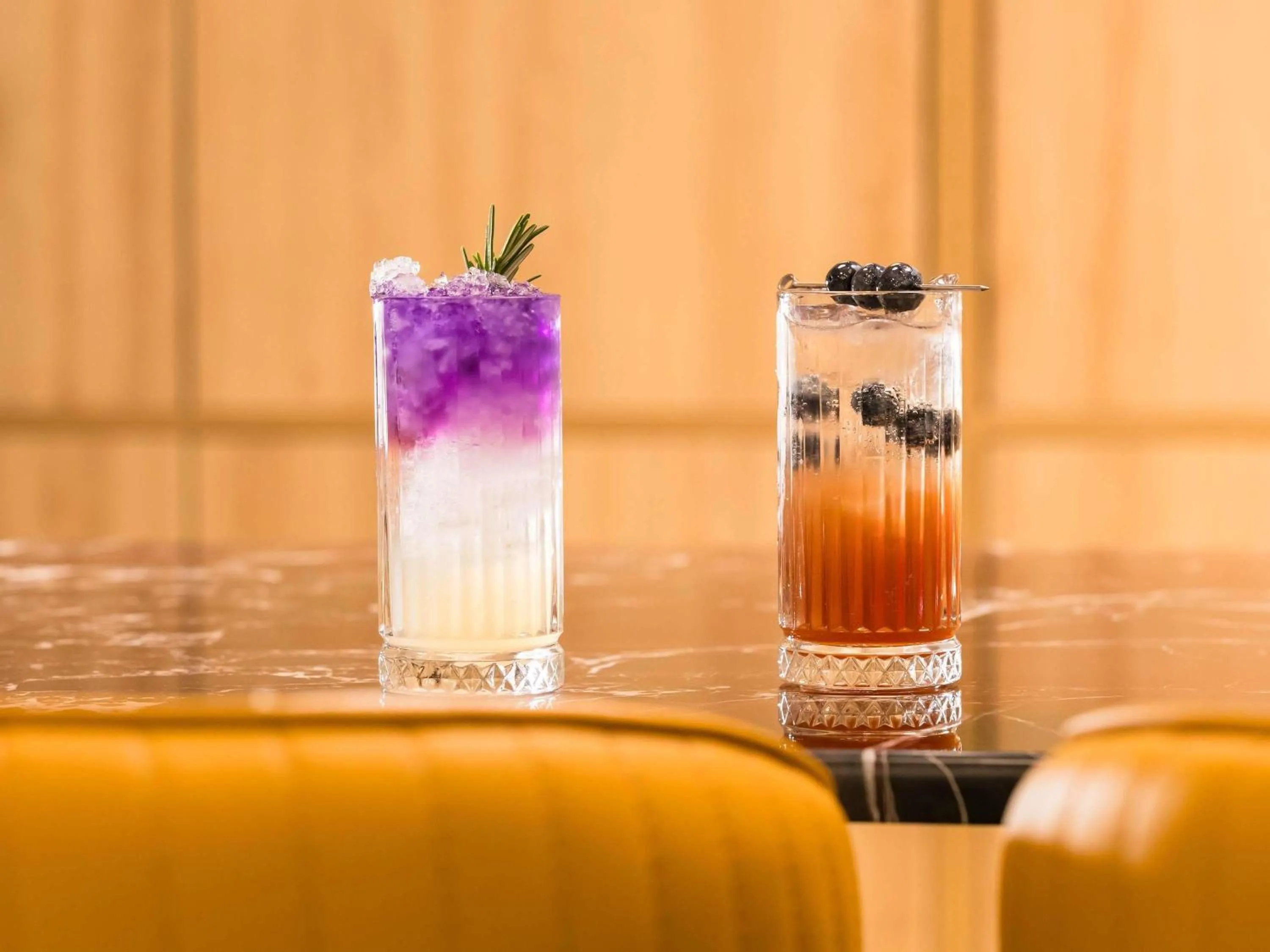 Lounge or bar in Mercure Bucharest Cantemir