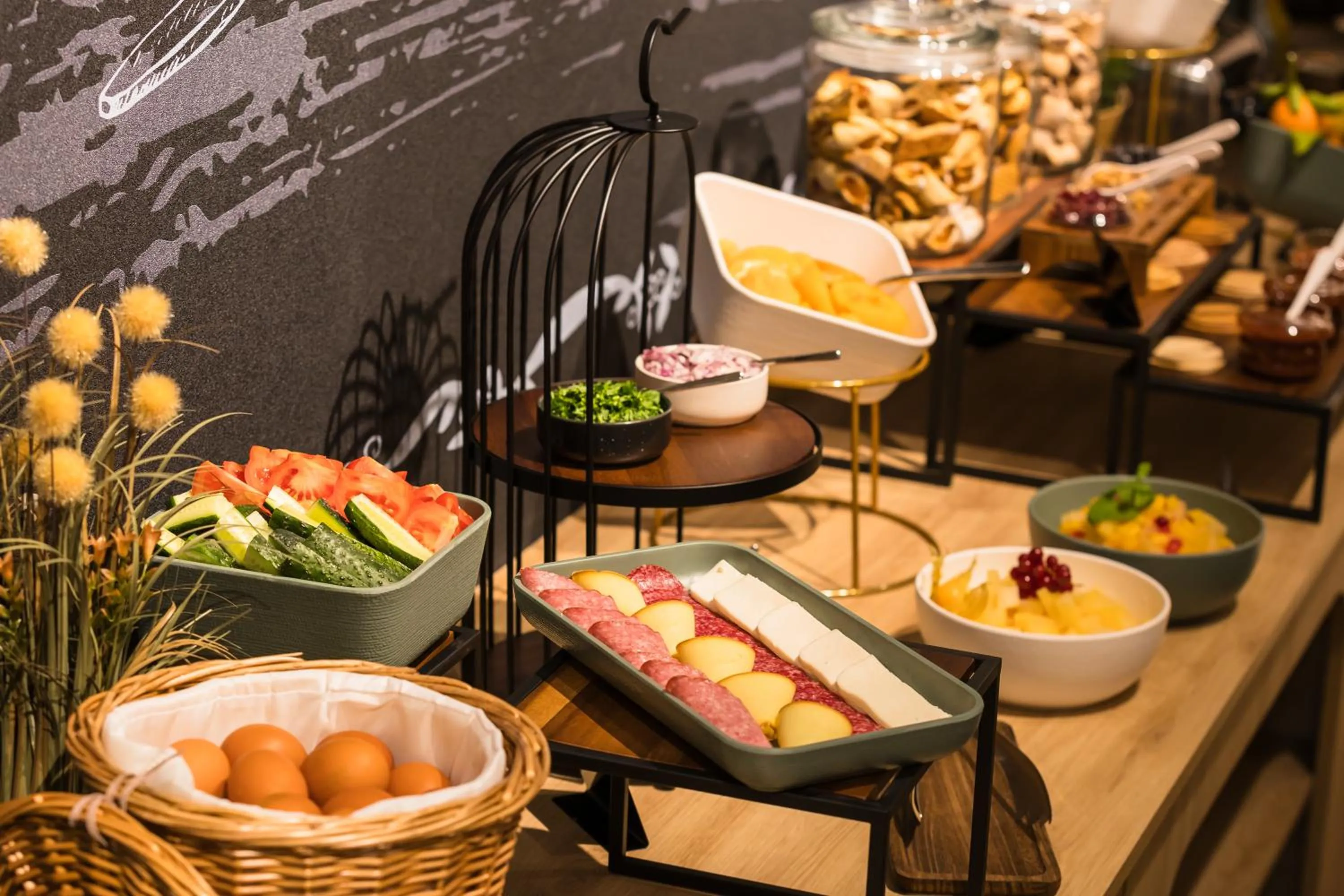 Buffet breakfast in Mercure Bucharest Cantemir