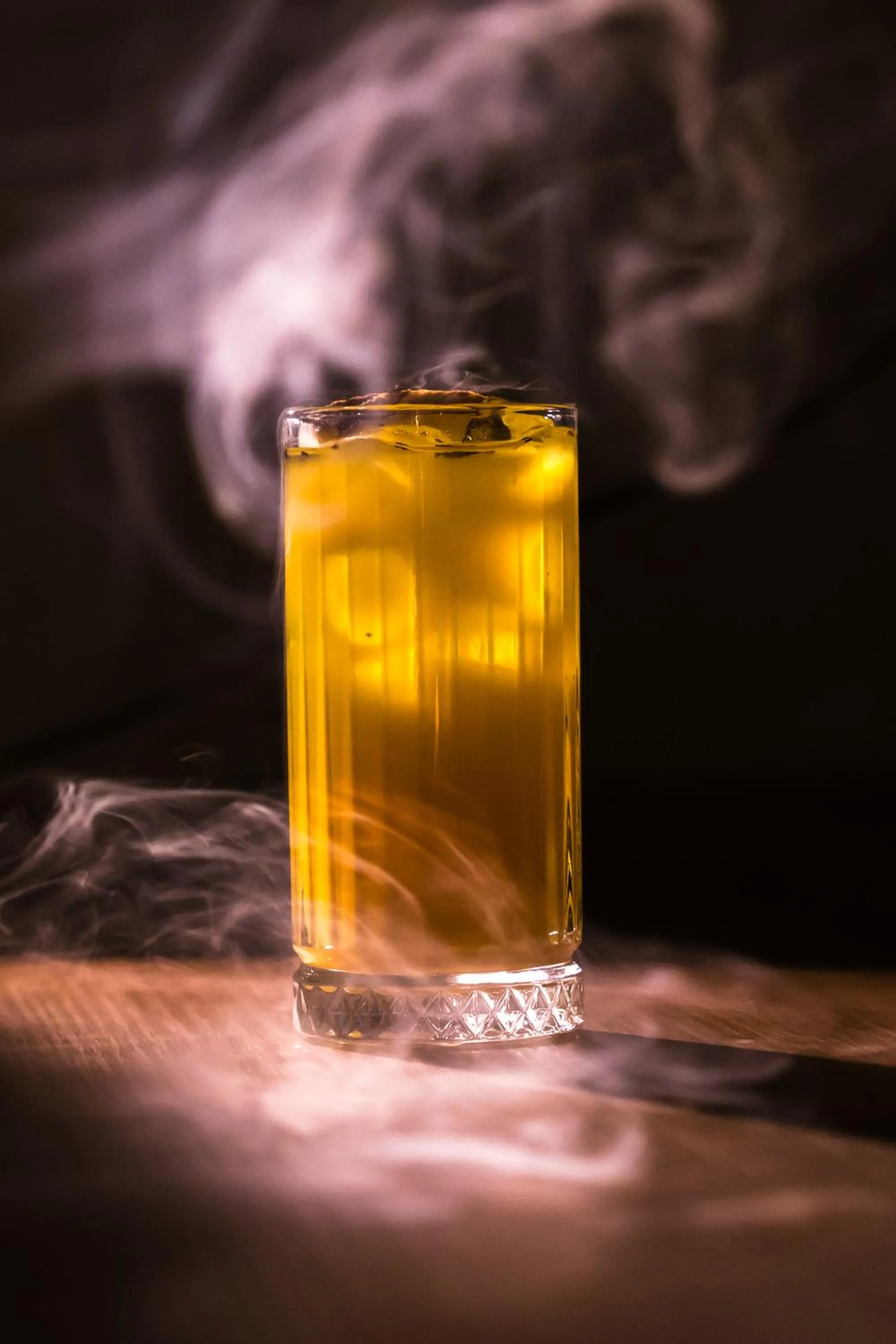 Lounge or bar in Mercure Bucharest Cantemir